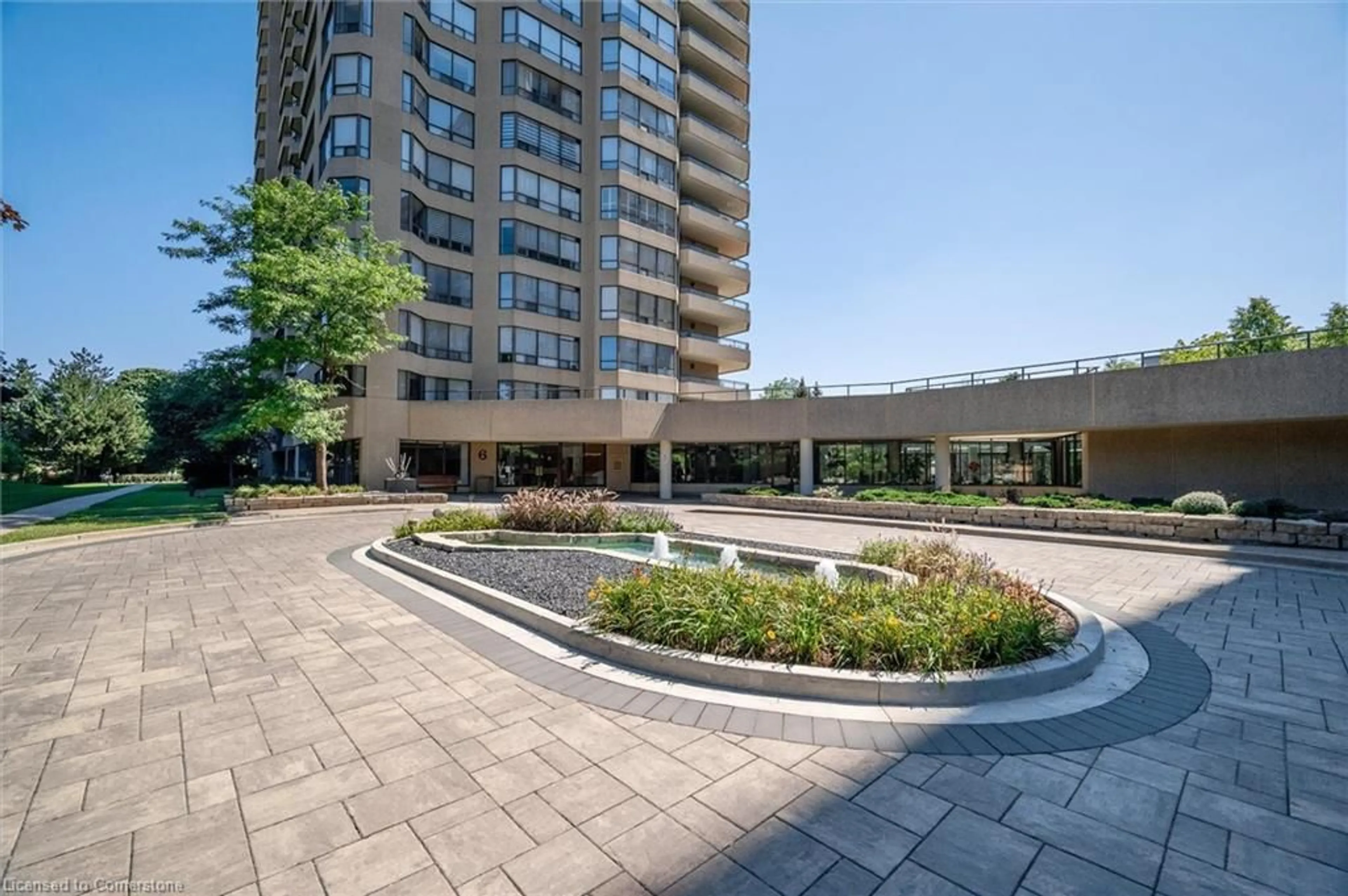 Patio, unknown for 6 Willow St #702, Waterloo Ontario N2J 4S3