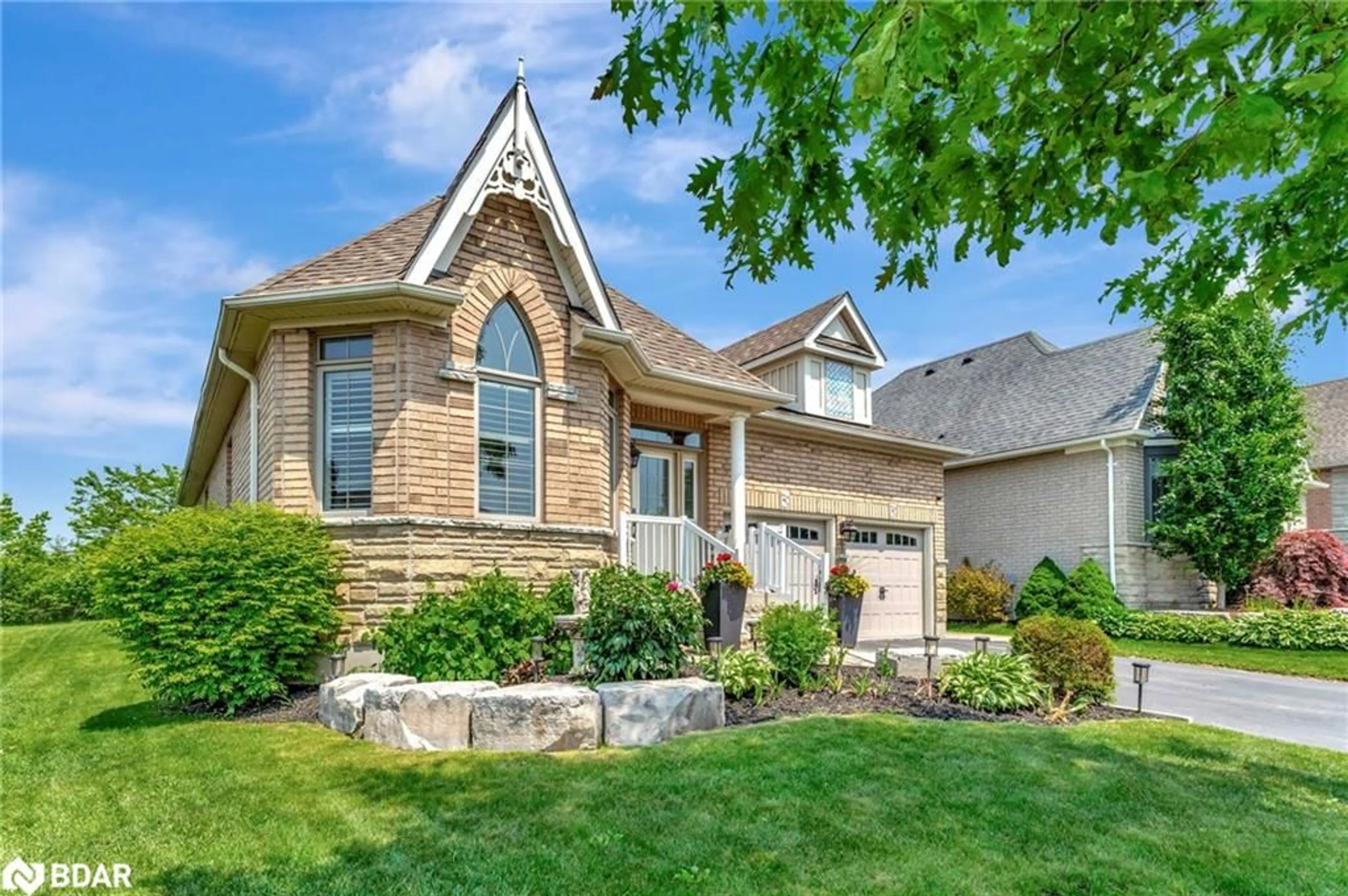 Home with brick exterior material, street for 114 Aberfoyle Mill Cres #26, Puslinch Ontario N0B 2J0