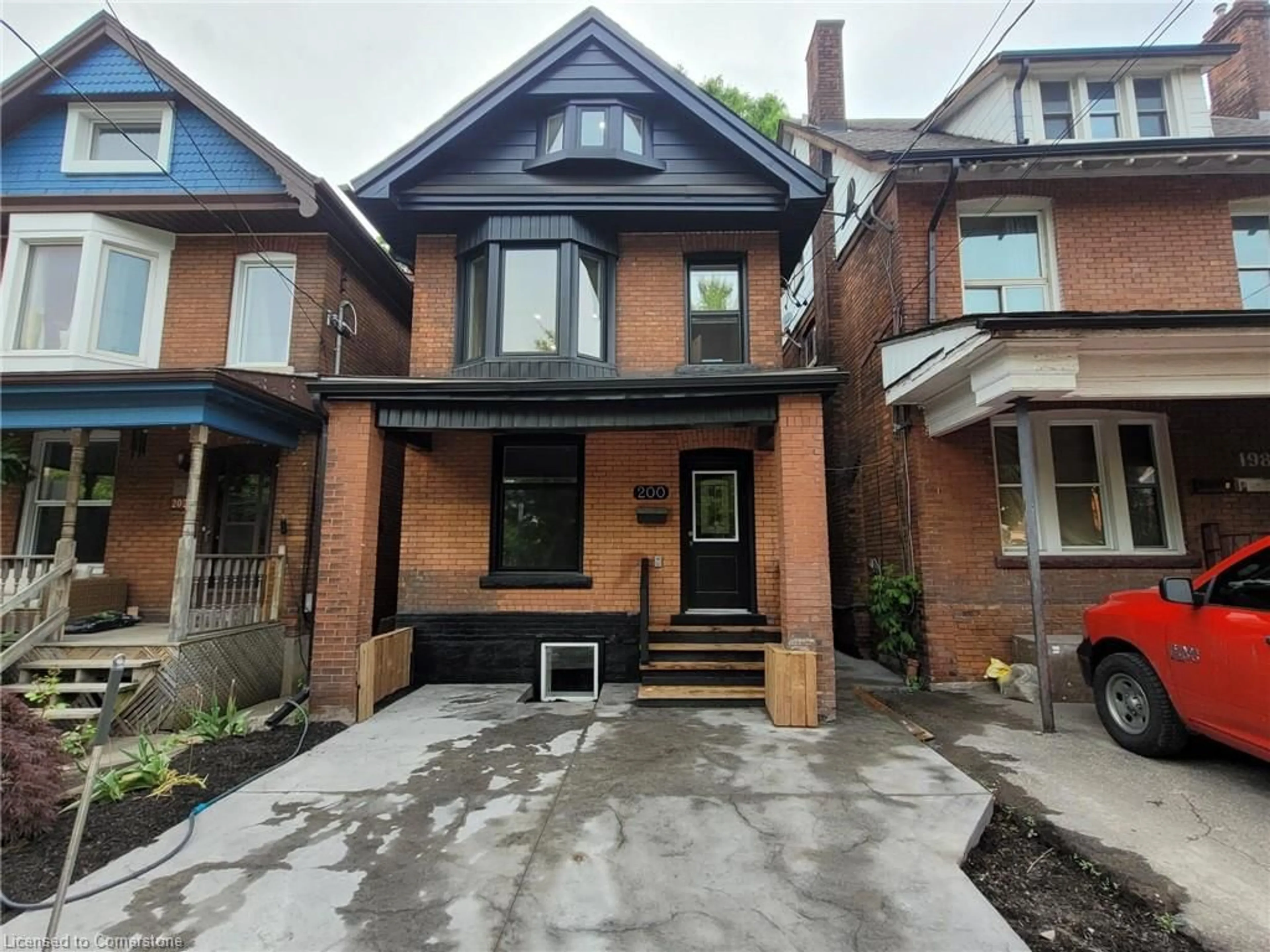 Home with brick exterior material, street for 200 Sanford Ave, Hamilton Ontario L8M 2H2