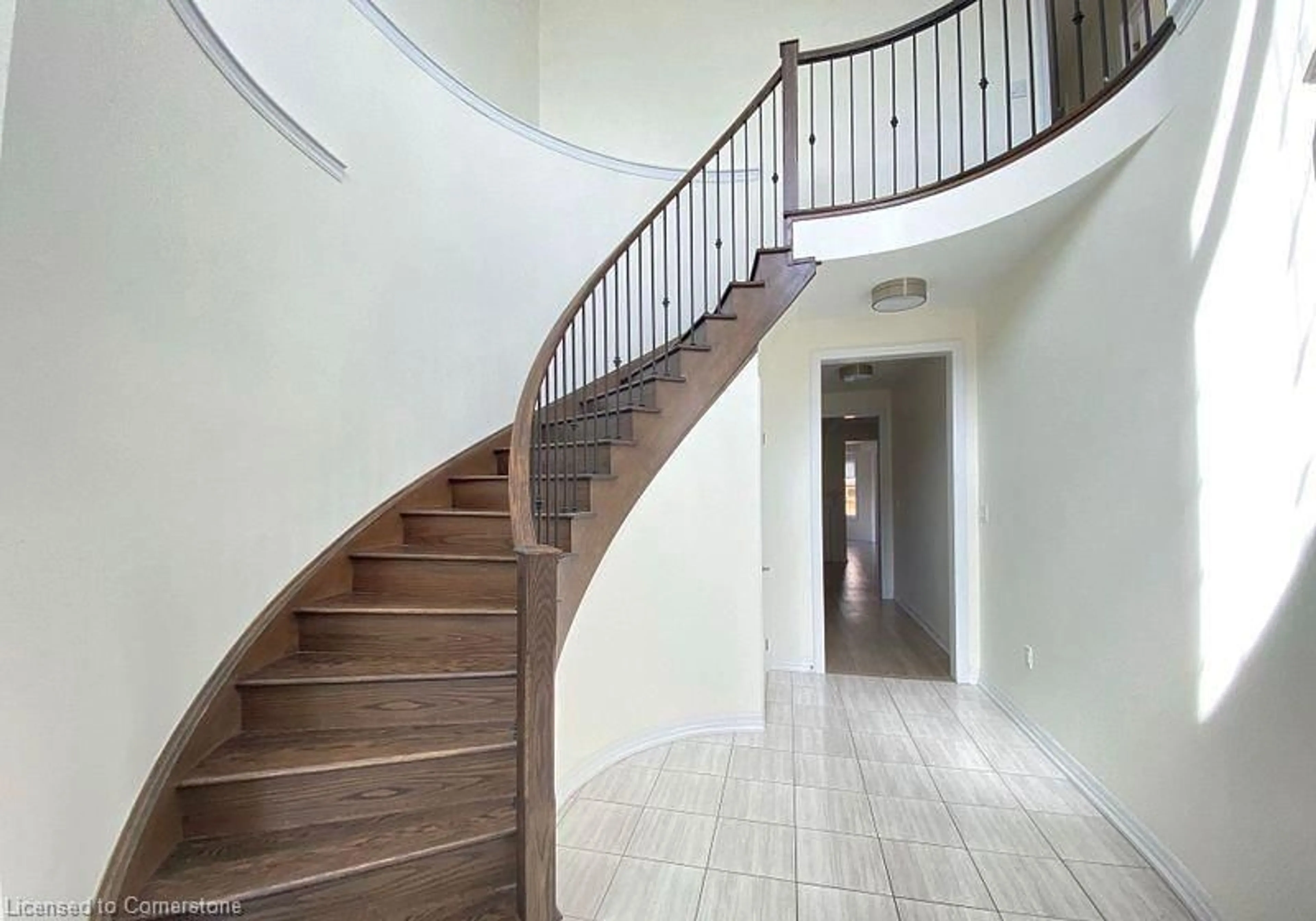Stairs for 295 Ironside Dr, Oakville Ontario L6M 1R1