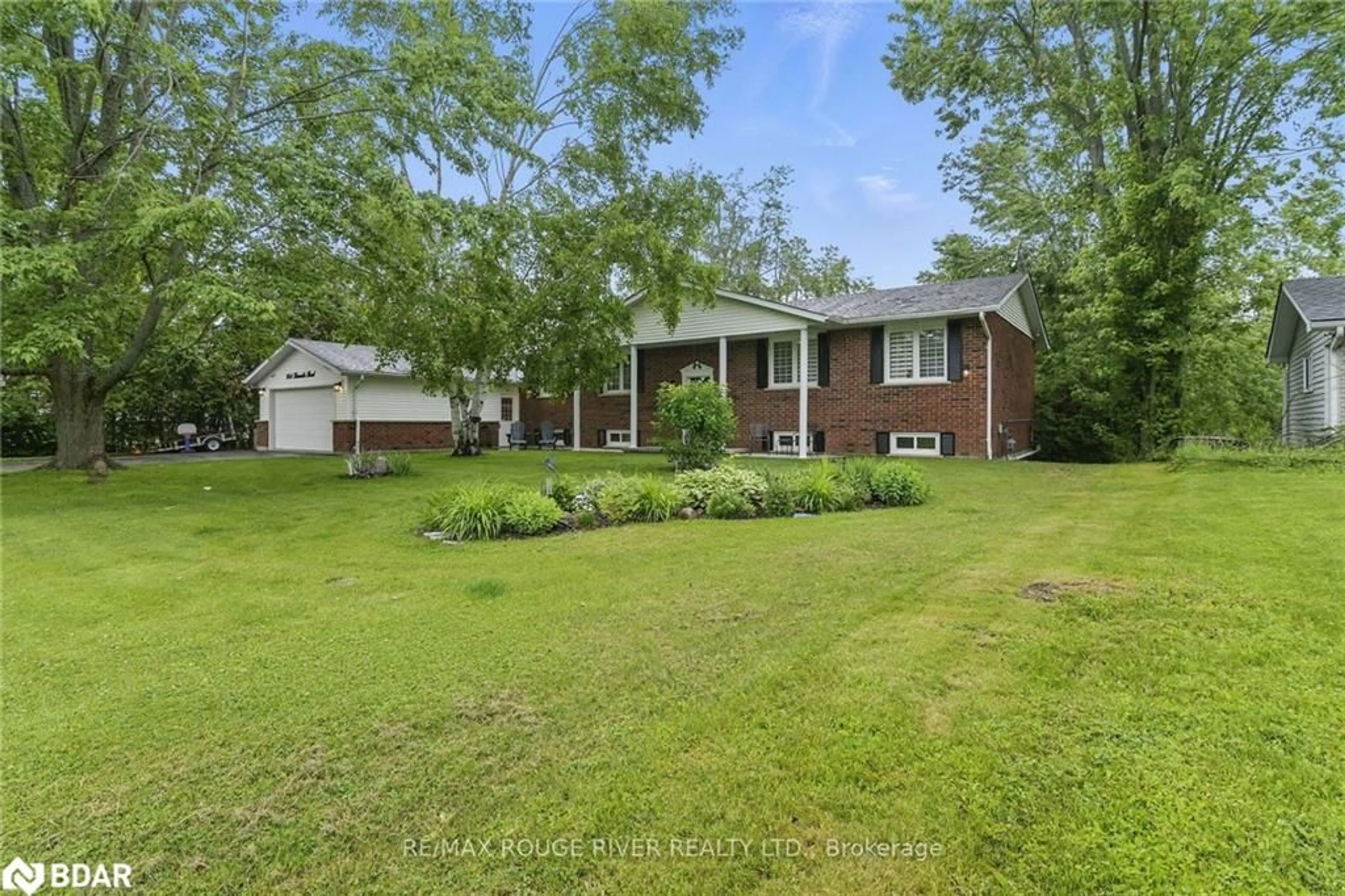 A pic from outside/outdoor area/front of a property/back of a property/a pic from drone, unknown for 954 Burnside Rd, Bridgenorth Ontario K0L 1H0