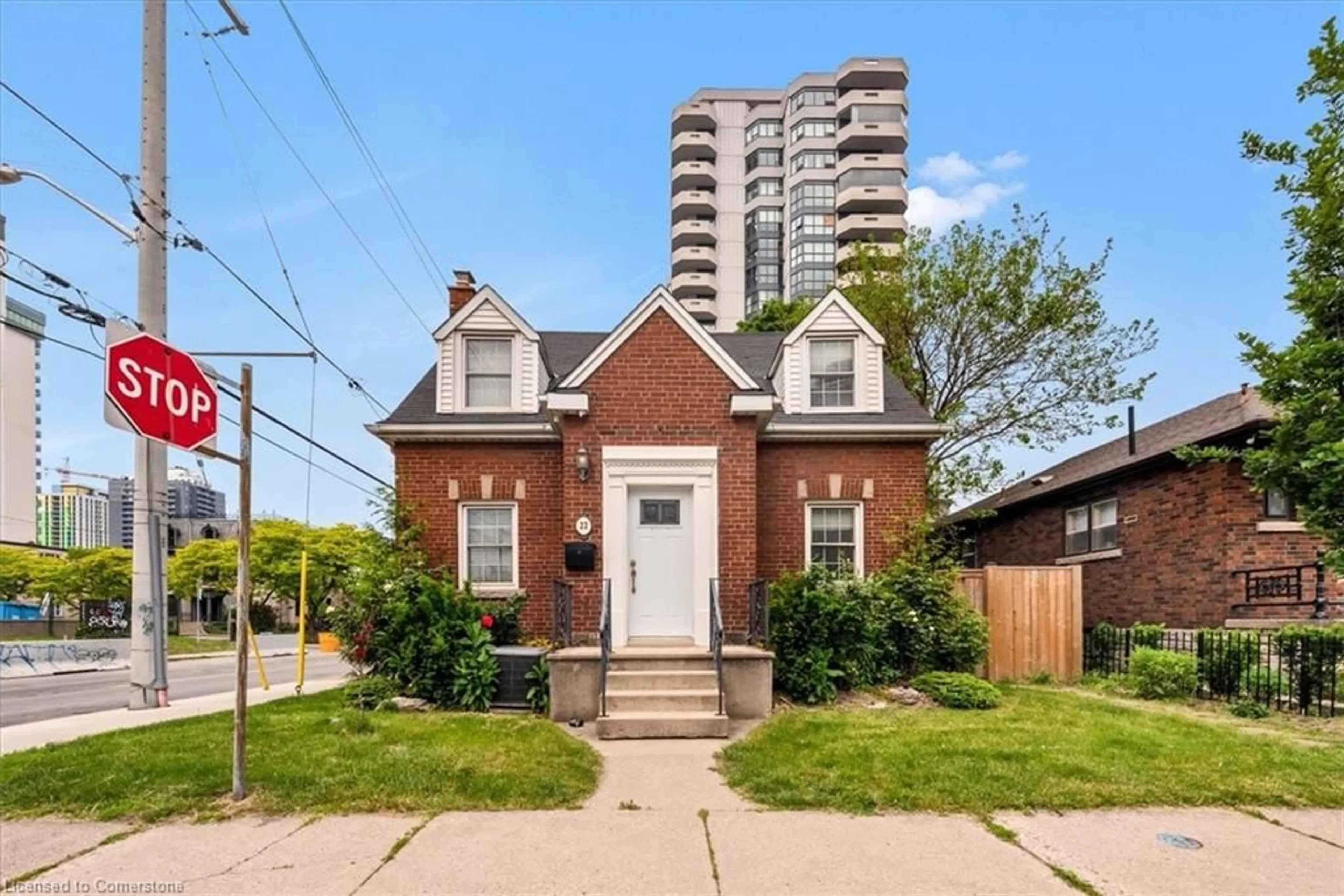 Home with brick exterior material, street for 22 Wesanford Pl, Hamilton Ontario L8P 1N6