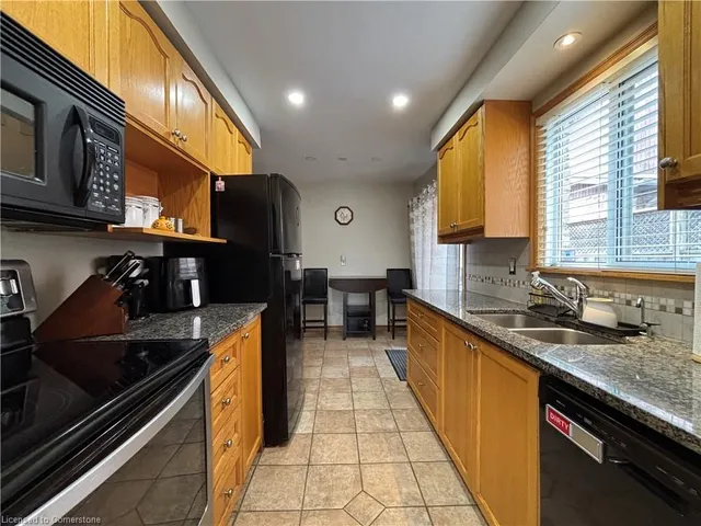 Additional property image - 7163 Fayette Cir