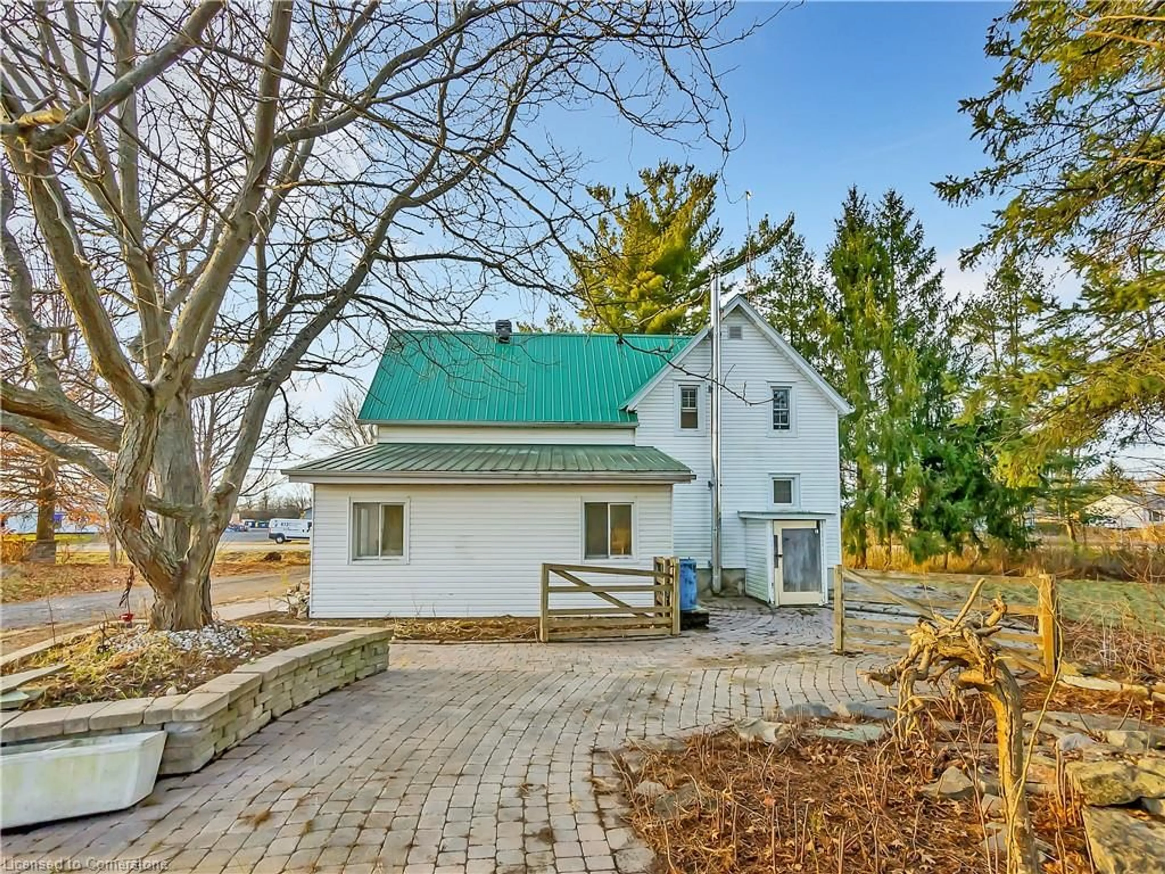 A pic from outside/outdoor area/front of a property/back of a property/a pic from drone, street for 3527 County Rd 26, Augusta Ontario K0E 1T0