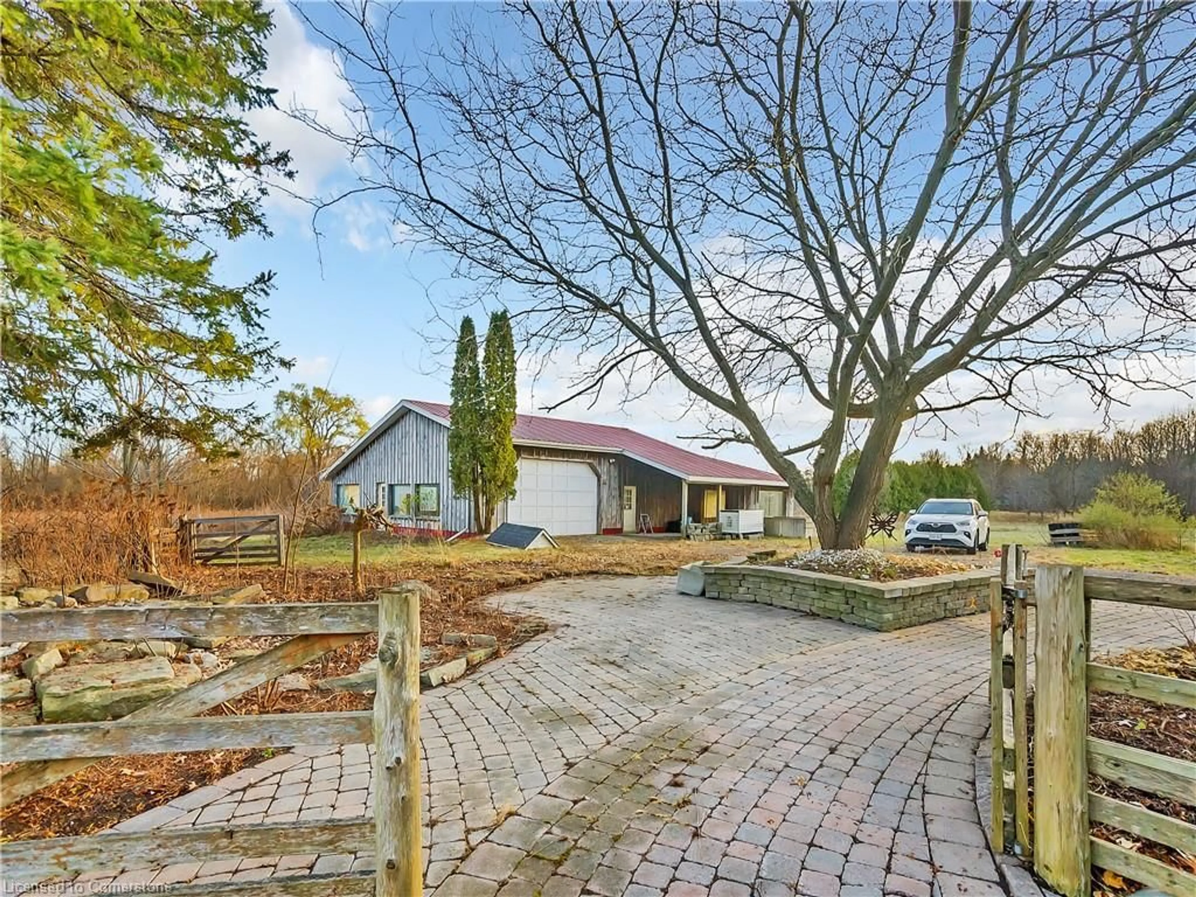 A pic from outside/outdoor area/front of a property/back of a property/a pic from drone, street for 3527 County Rd 26, Augusta Ontario K0E 1T0