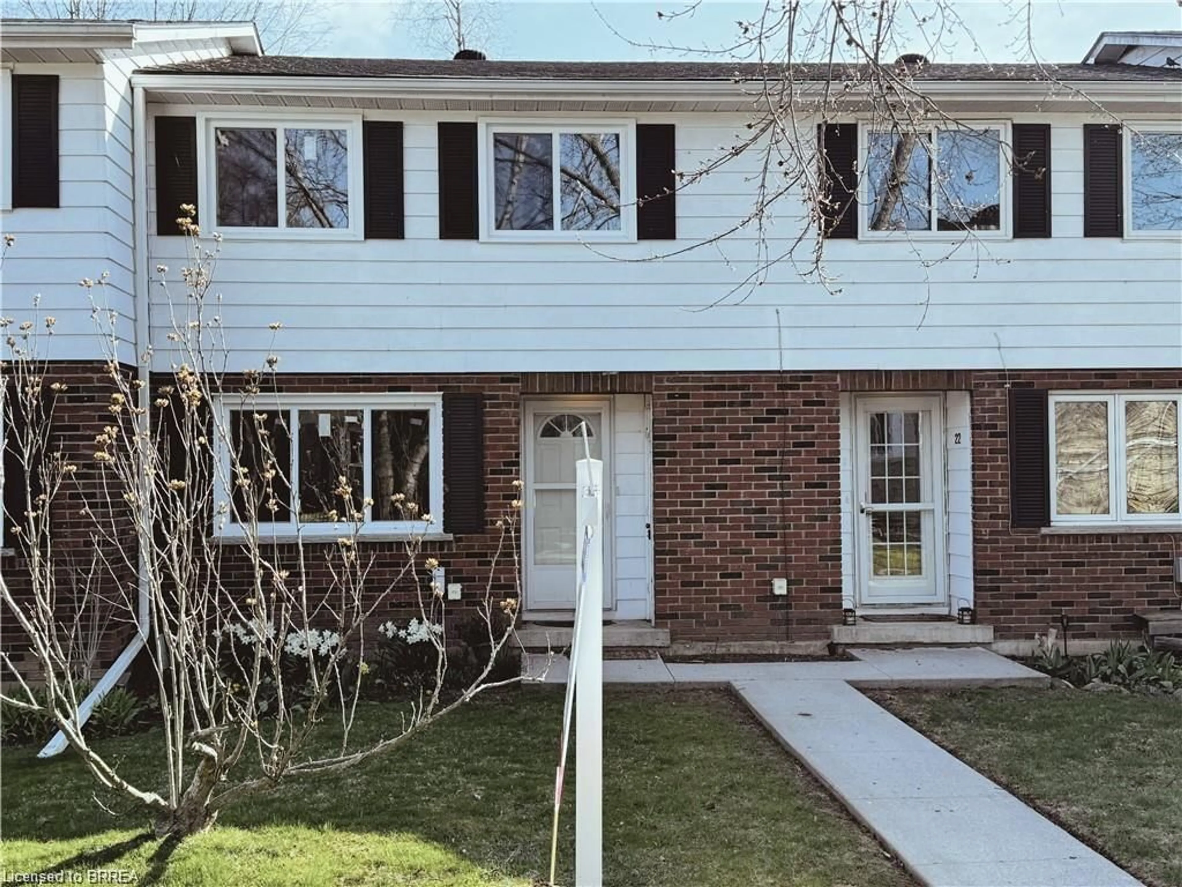 Home with vinyl exterior material, street for 24 Richardson Dr #21, Port Dover Ontario N0A 1N4