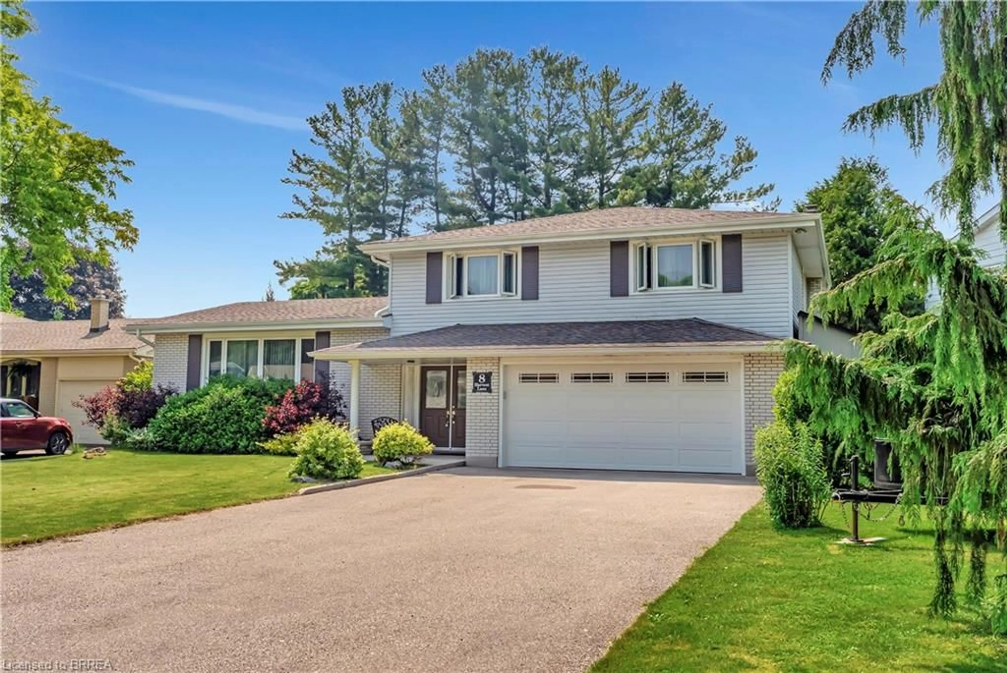 Home with vinyl exterior material, street for 8 Harvest Lane, Brantford Ontario N3R 5R2