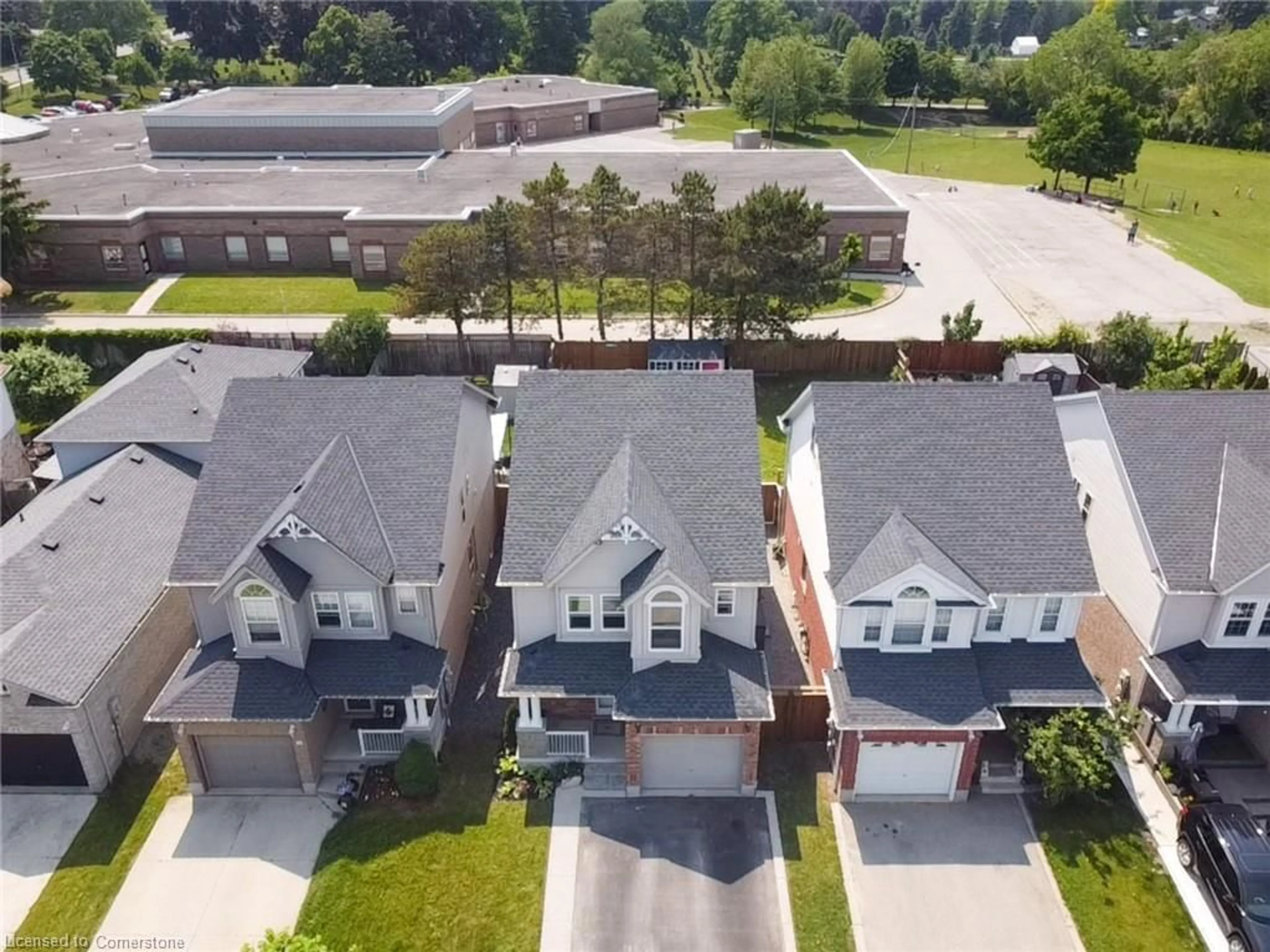 A pic from outside/outdoor area/front of a property/back of a property/a pic from drone, street for 76 Gees Way, Cambridge Ontario N3C 4M5