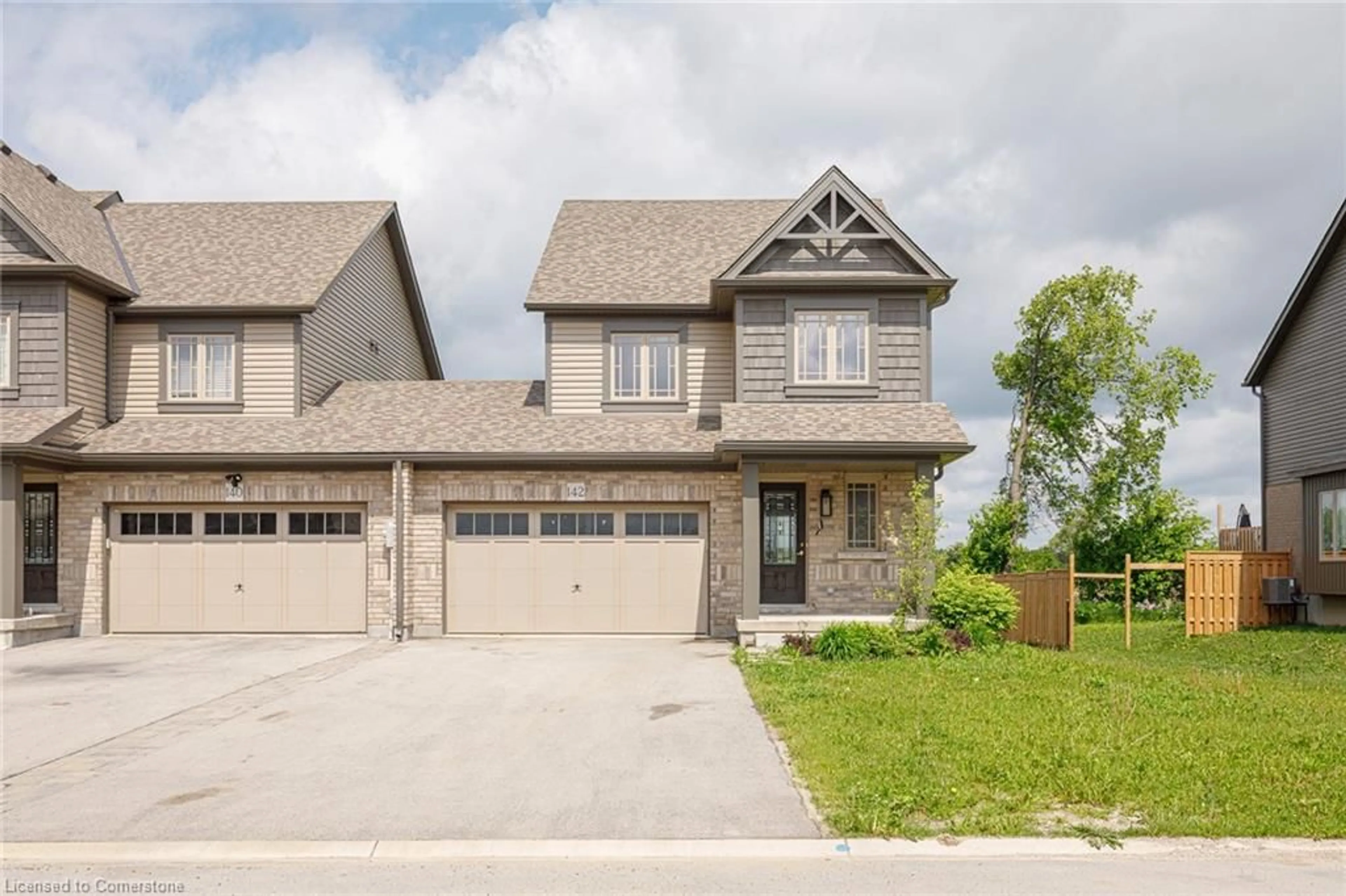 Home with brick exterior material, street for 142 Stonebrook Way, Markdale Ontario N0C 1H0