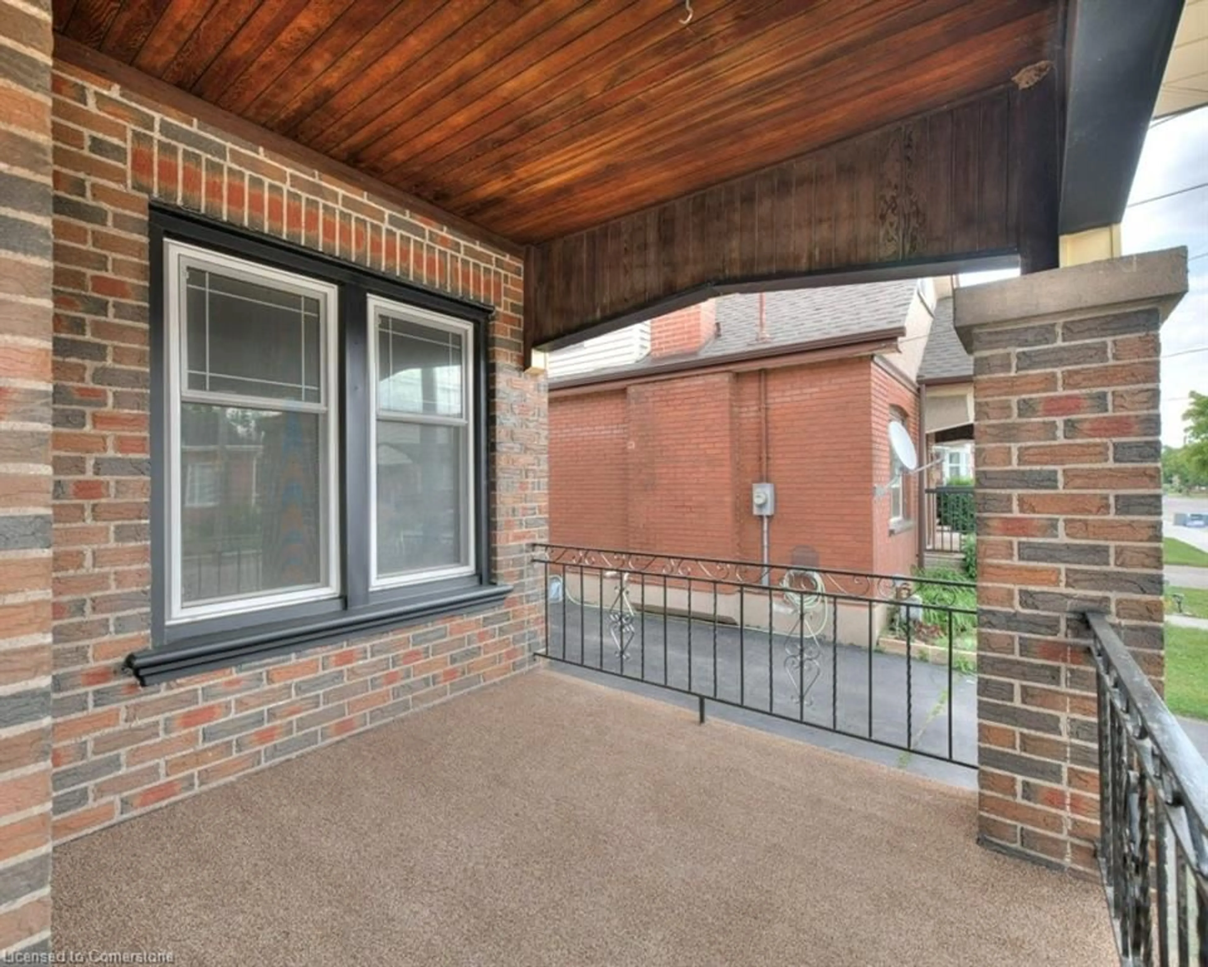 Unknown for 115 Mintern Ave, Brantford Ontario N3S 1L4