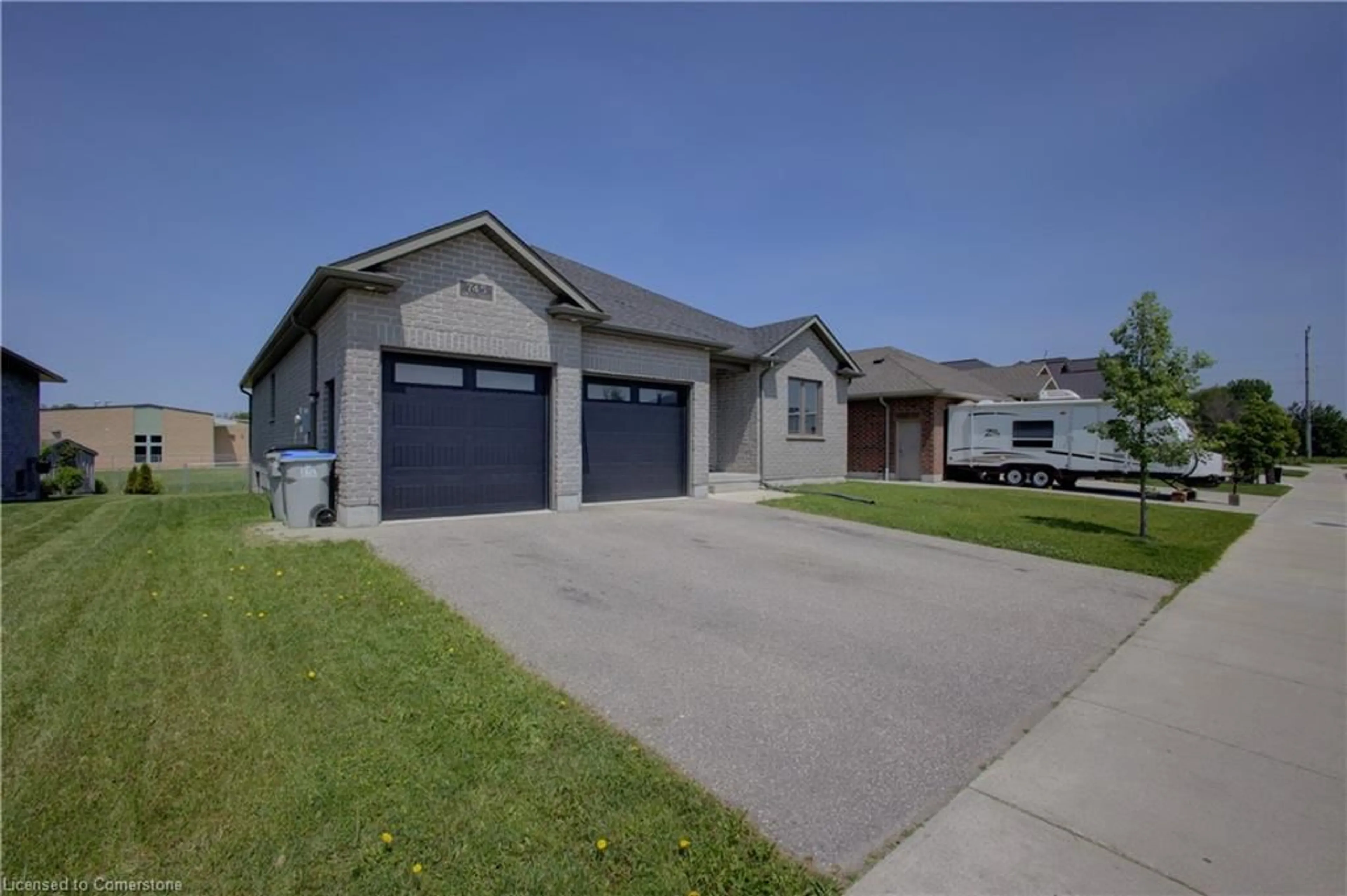 Indoor garage for 745 Krotz St, Listowel Ontario N4W 0E4
