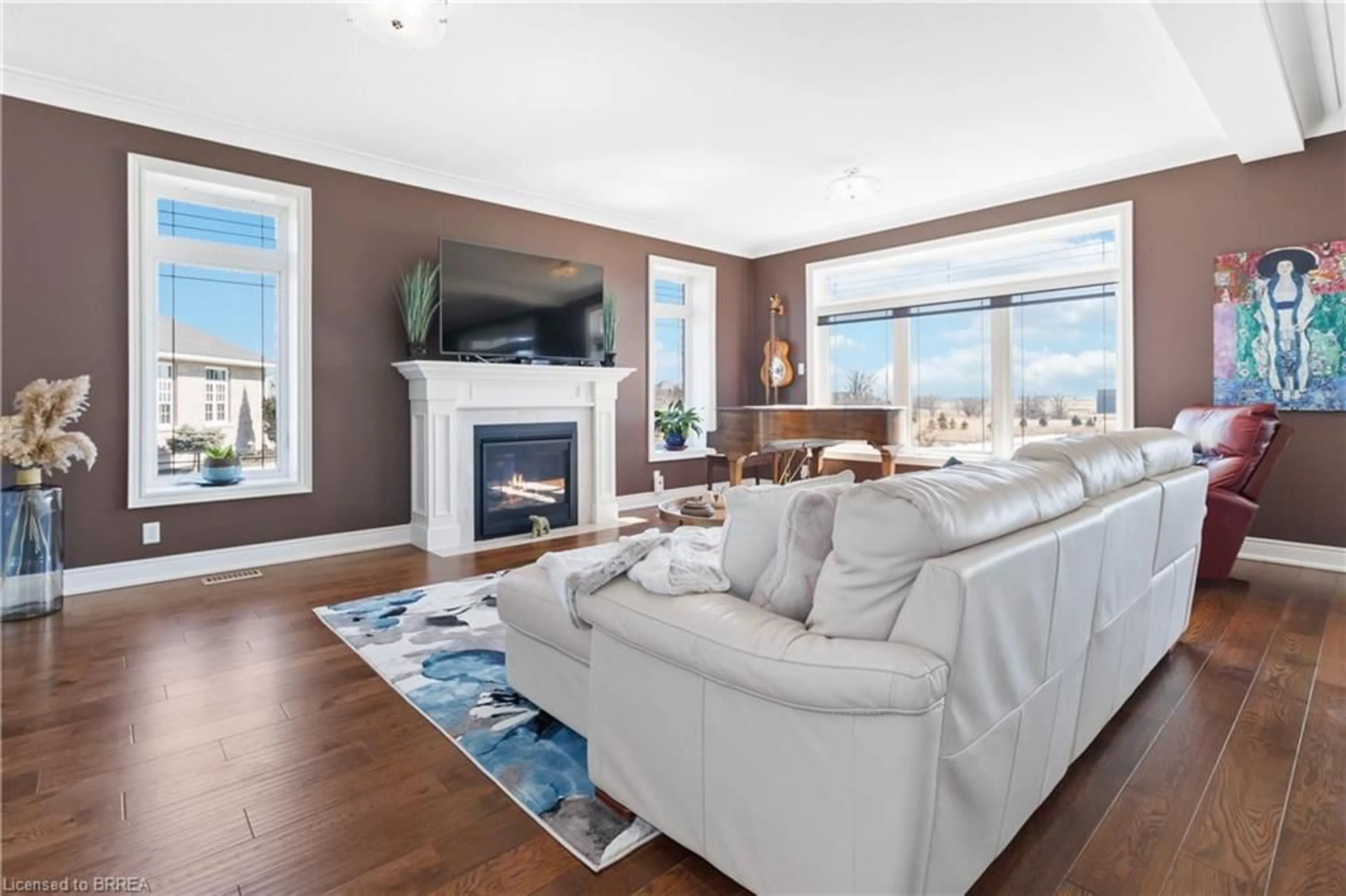 Living room with furniture, unknown for 77 Lafayette St, Jarvis Ontario N0A 1J0