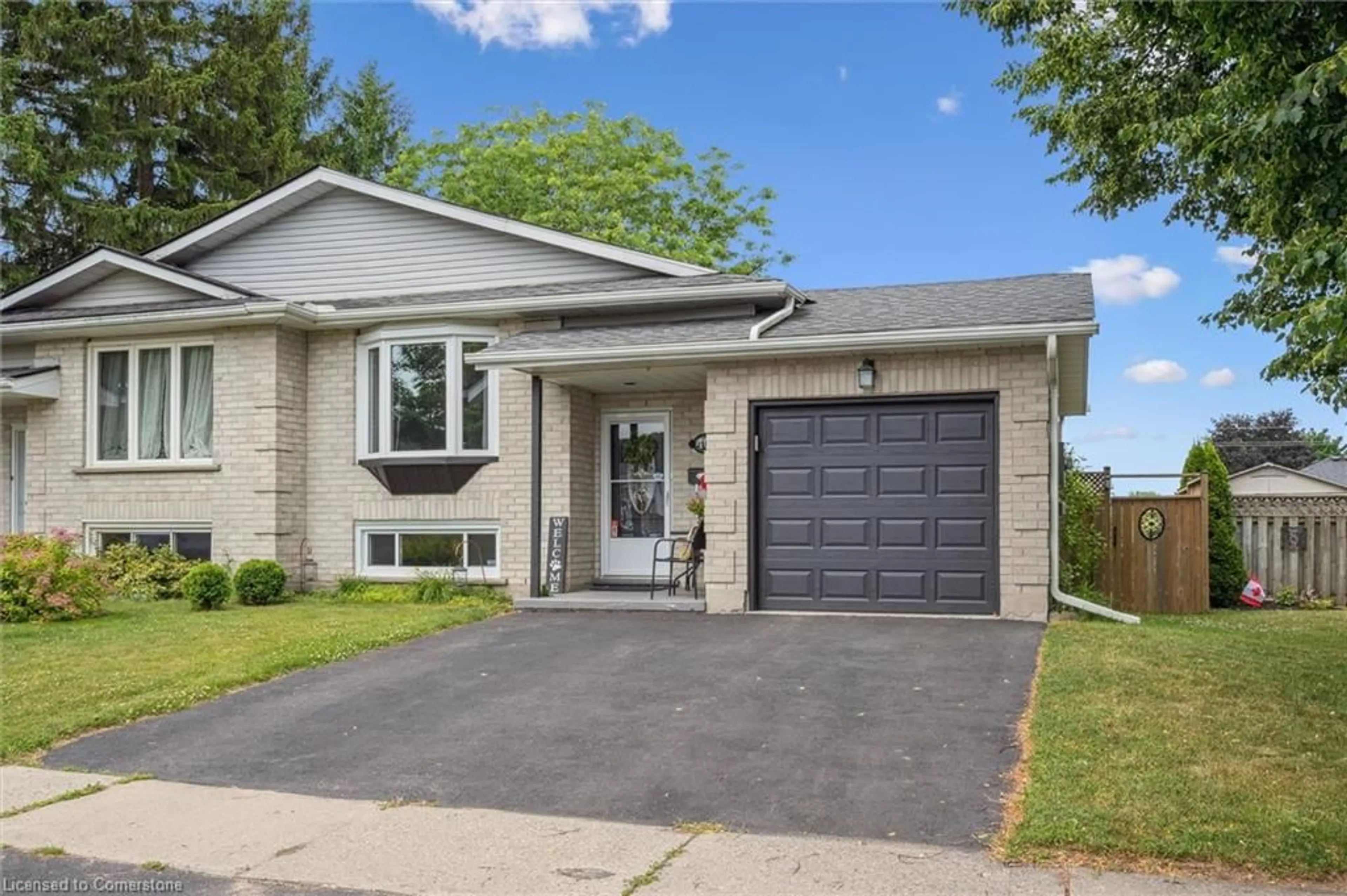 Home with brick exterior material, street for 40 Abeles Ave, Paris Ontario N3L 3N9
