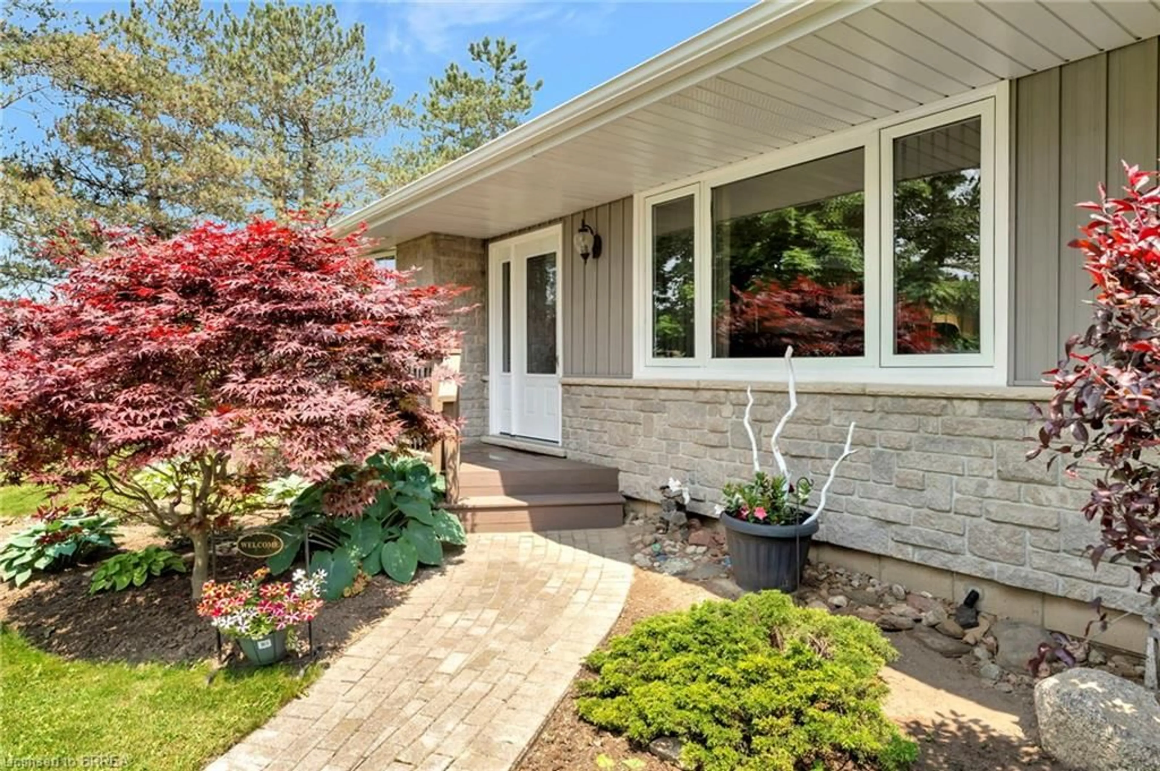 Home with brick exterior material, street for 325 Ellis Ave, Mount Pleasant Ontario N3T 5L5