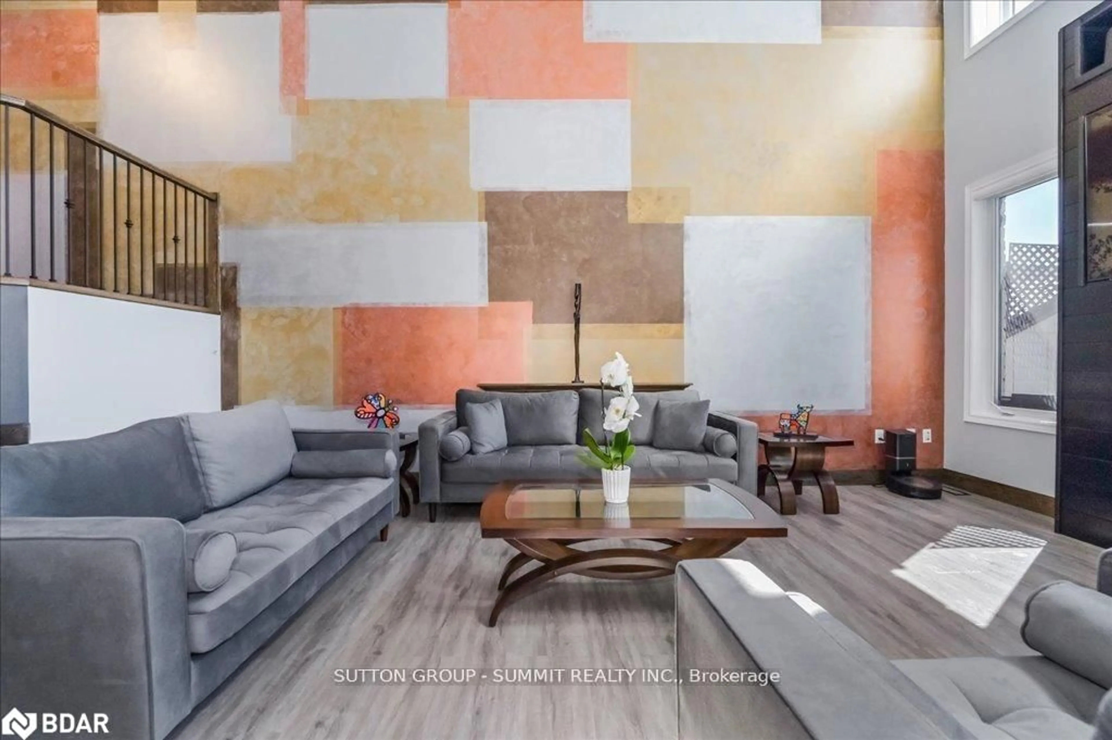 Living room with furniture, unknown for 9 Mcintyre Lane, Dufferin Ontario L9W 6T9
