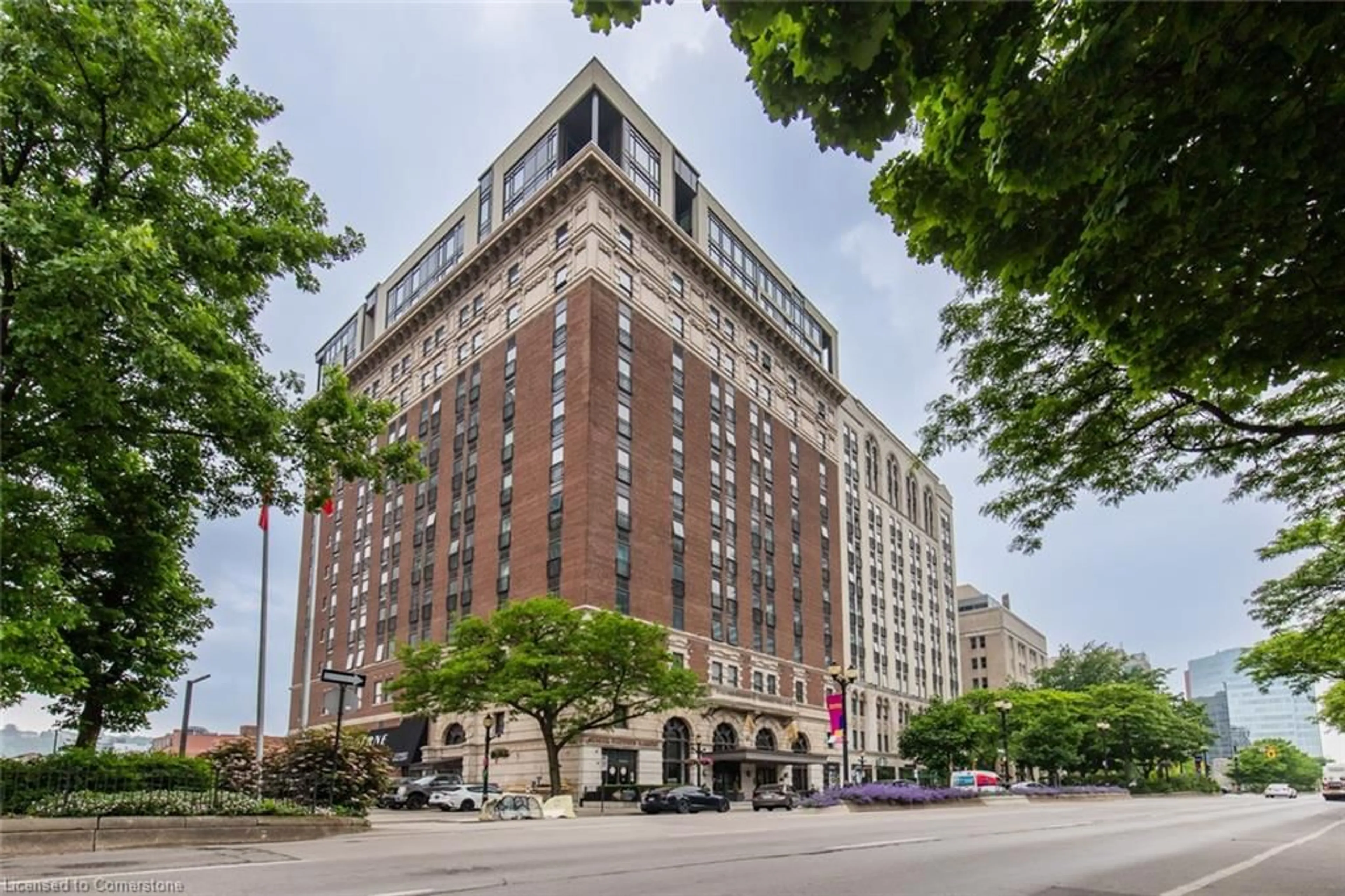 Patio, building for 112 King St #505, Hamilton Ontario L8N 1A8