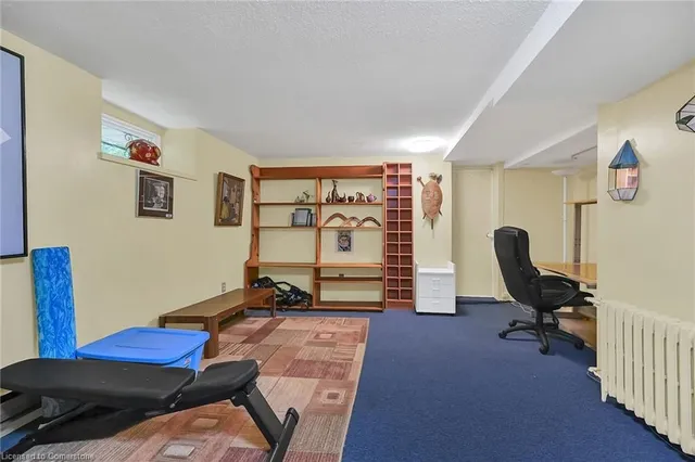 Additional image 8 of 40 Undermount Ave
