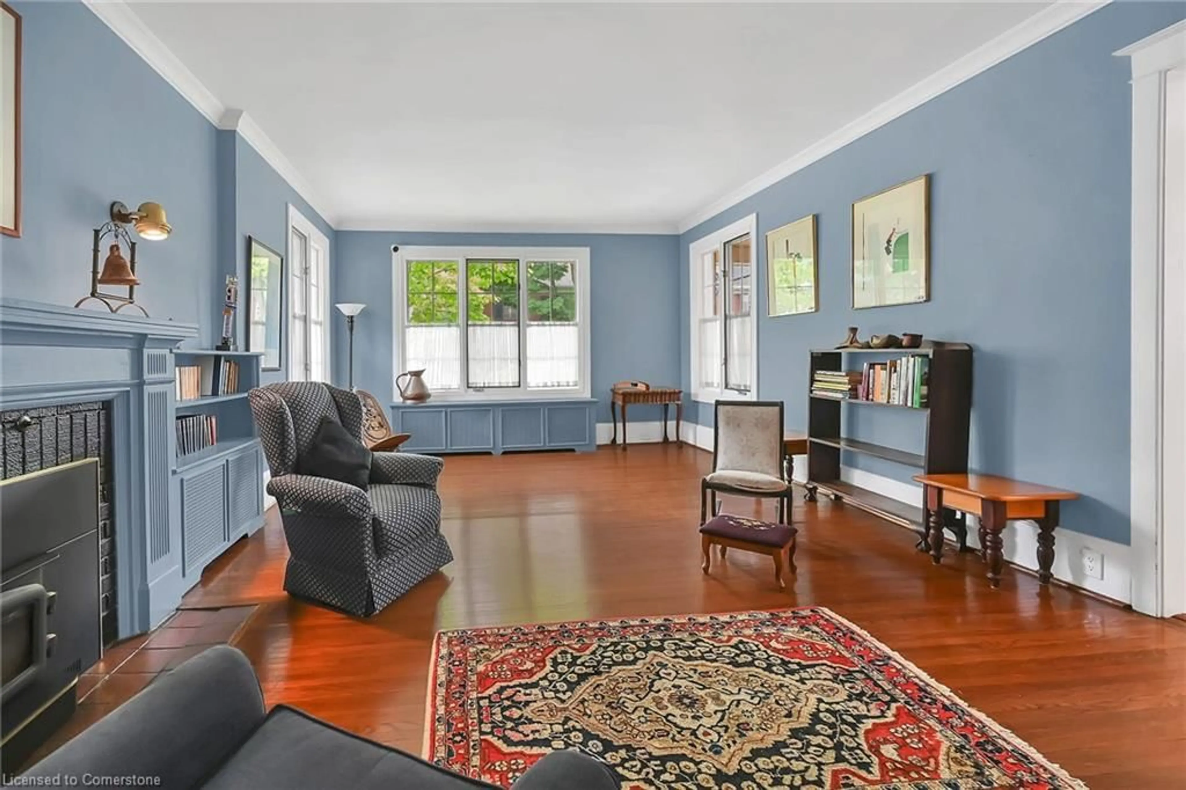 Living room with furniture, unknown for 40 Undermount Ave, Hamilton Ontario L8P 3Z6