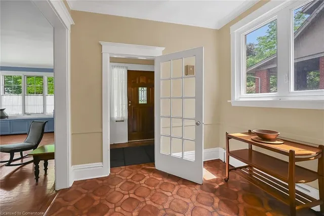 Additional image 32 of 40 Undermount Ave