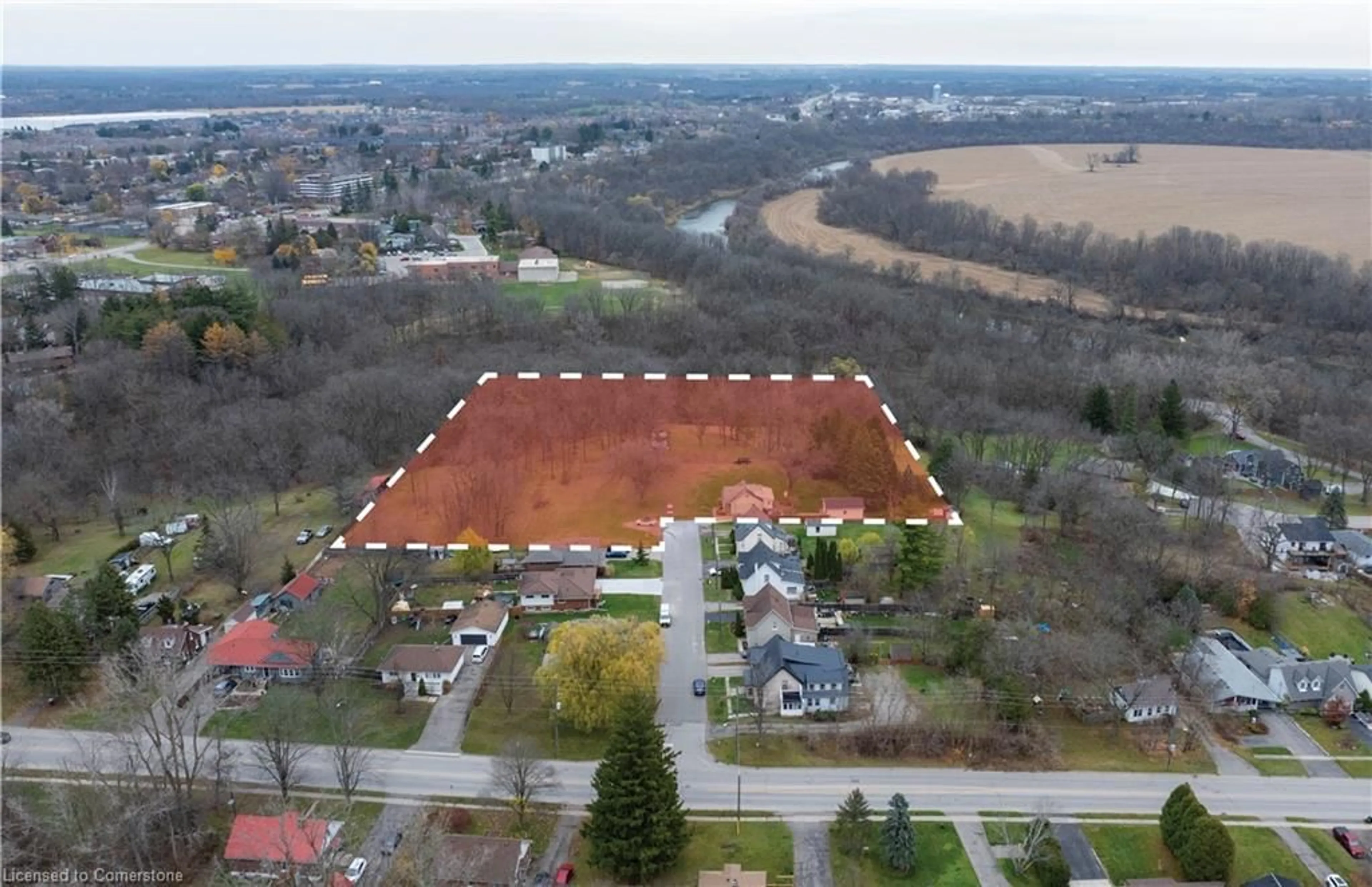 A pic from outside/outdoor area/front of a property/back of a property/a pic from drone, unknown for 8 Lloyd St, Brantford Ontario N3S 3E3