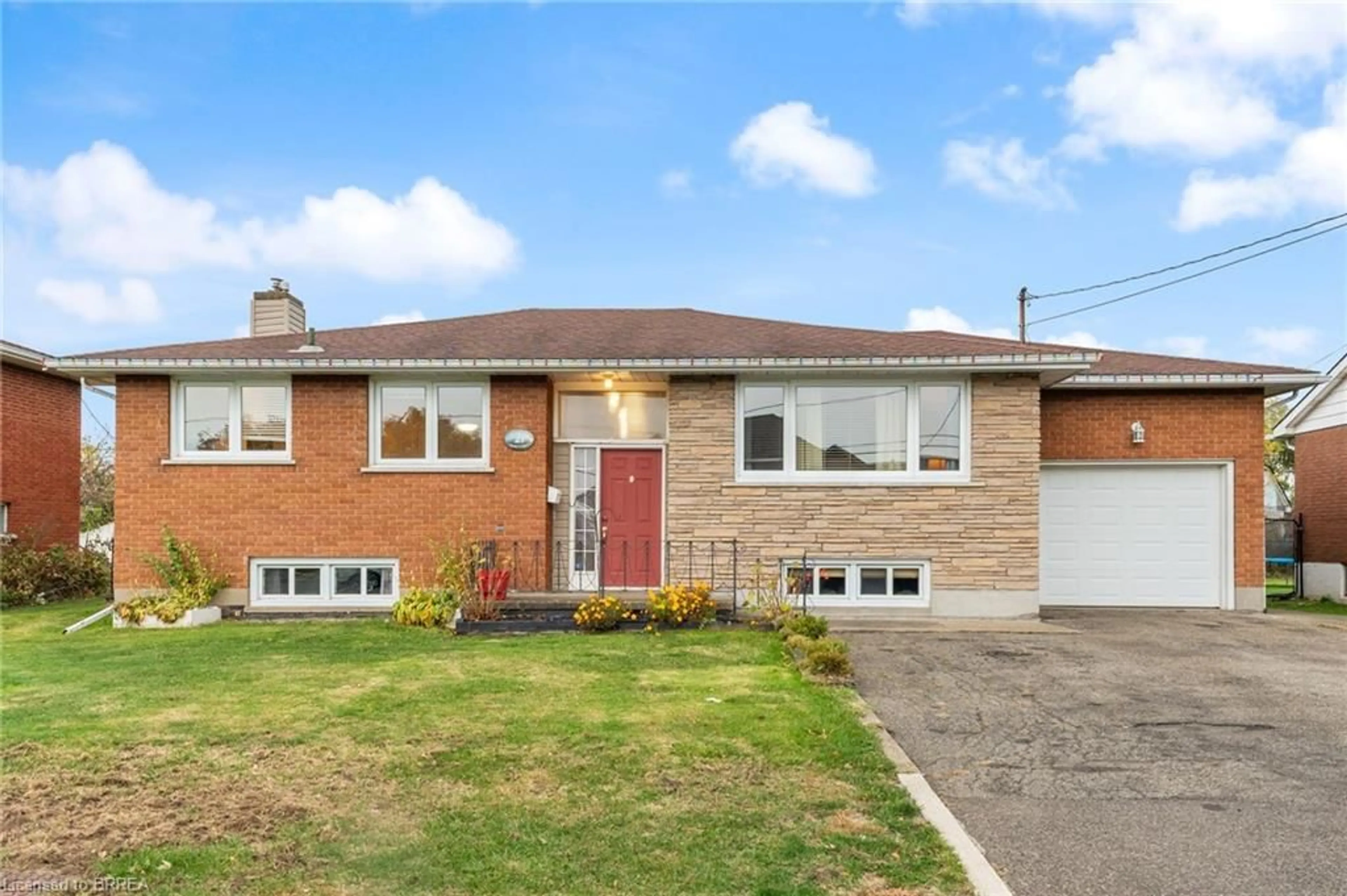 Home with brick exterior material, street for 21 Janet St, Port Colborne Ontario L3K 2E6