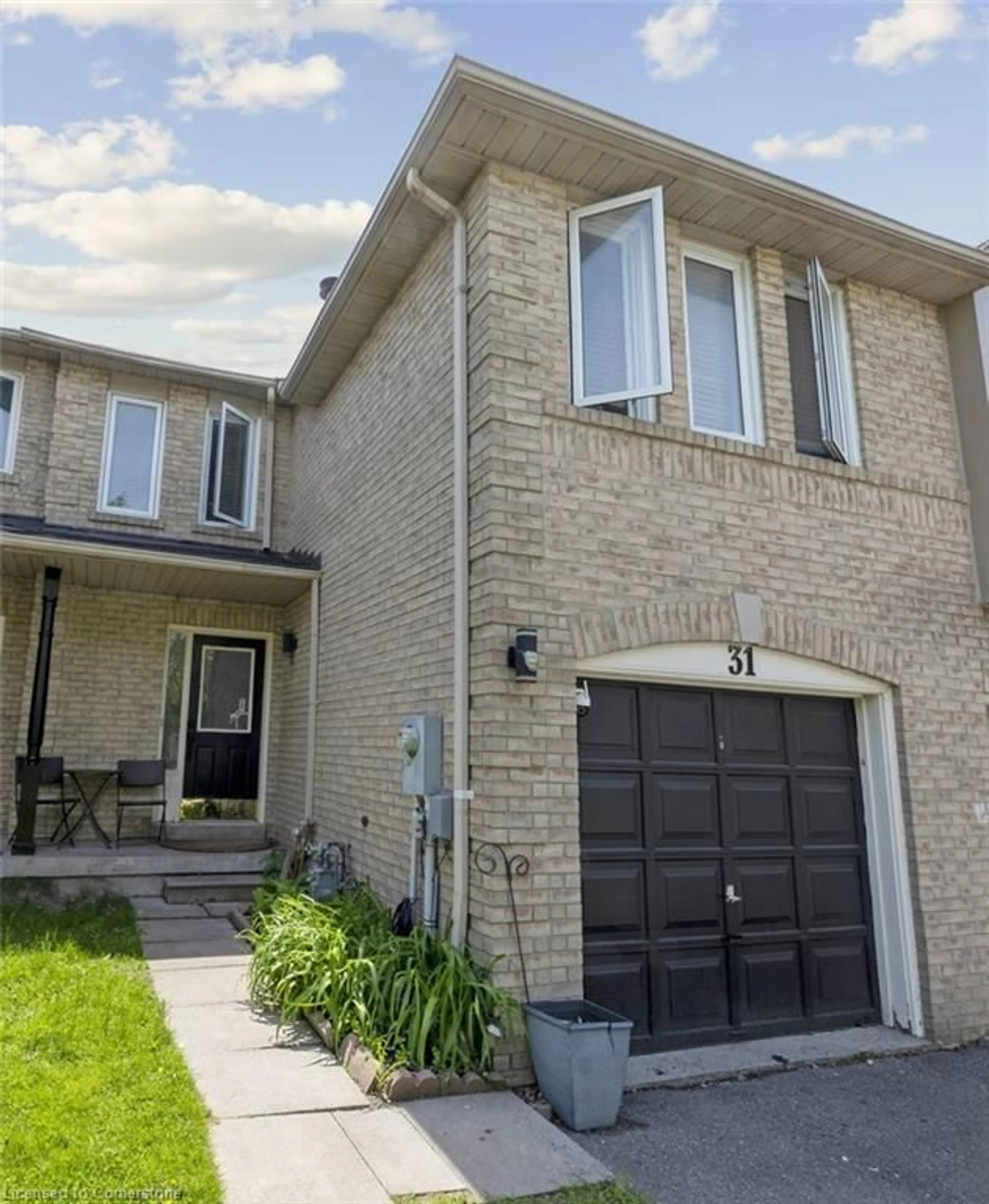Home with brick exterior material, street for 31 Pine Gate Pl, Whitby Ontario L1R 2M6