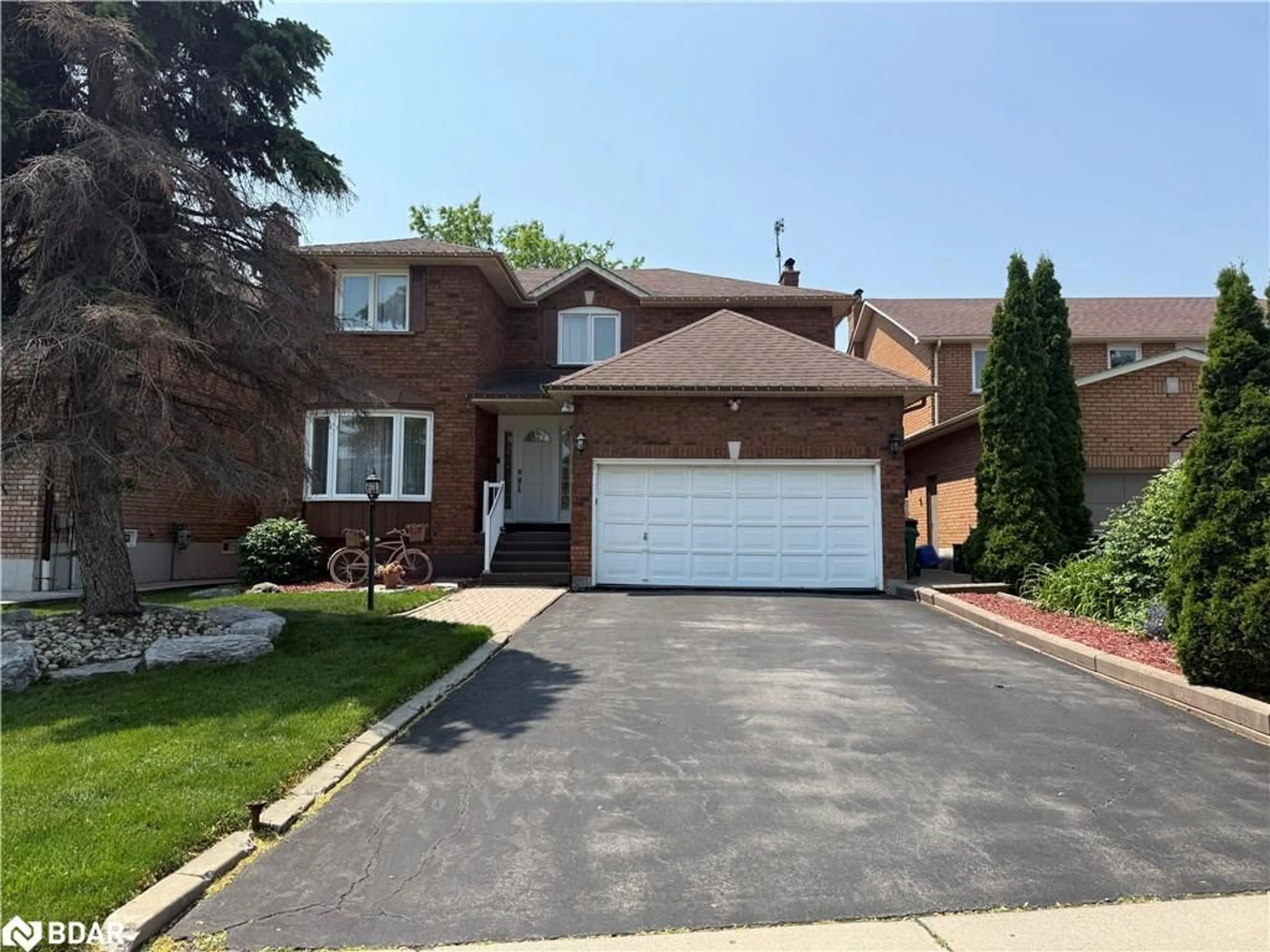 Home with brick exterior material, street for 4470 Idlewilde Cres, Mississauga Ontario L5M 4E7