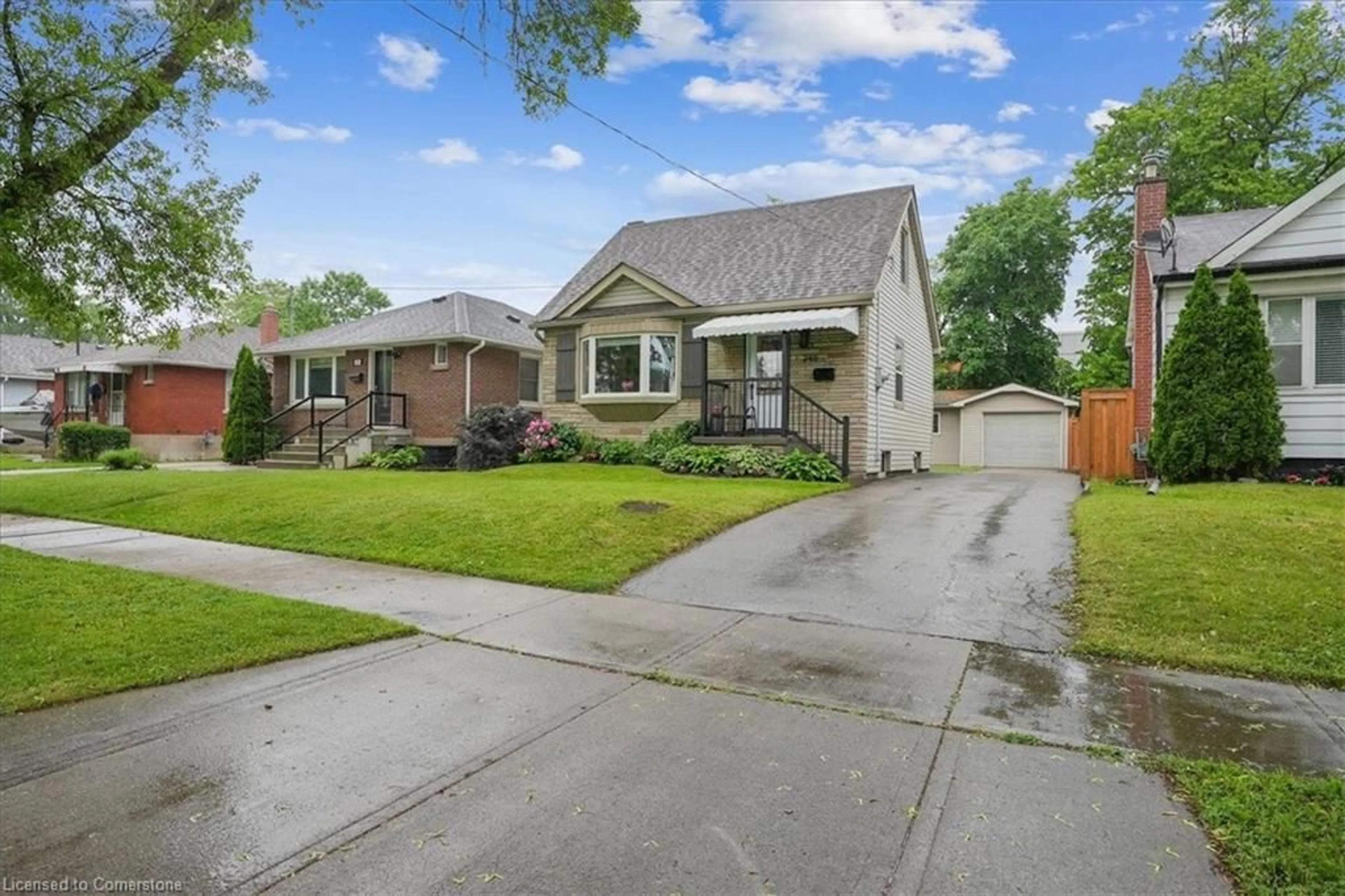 Unknown for 246 East 43rd St, Hamilton Ontario L8T 3C5