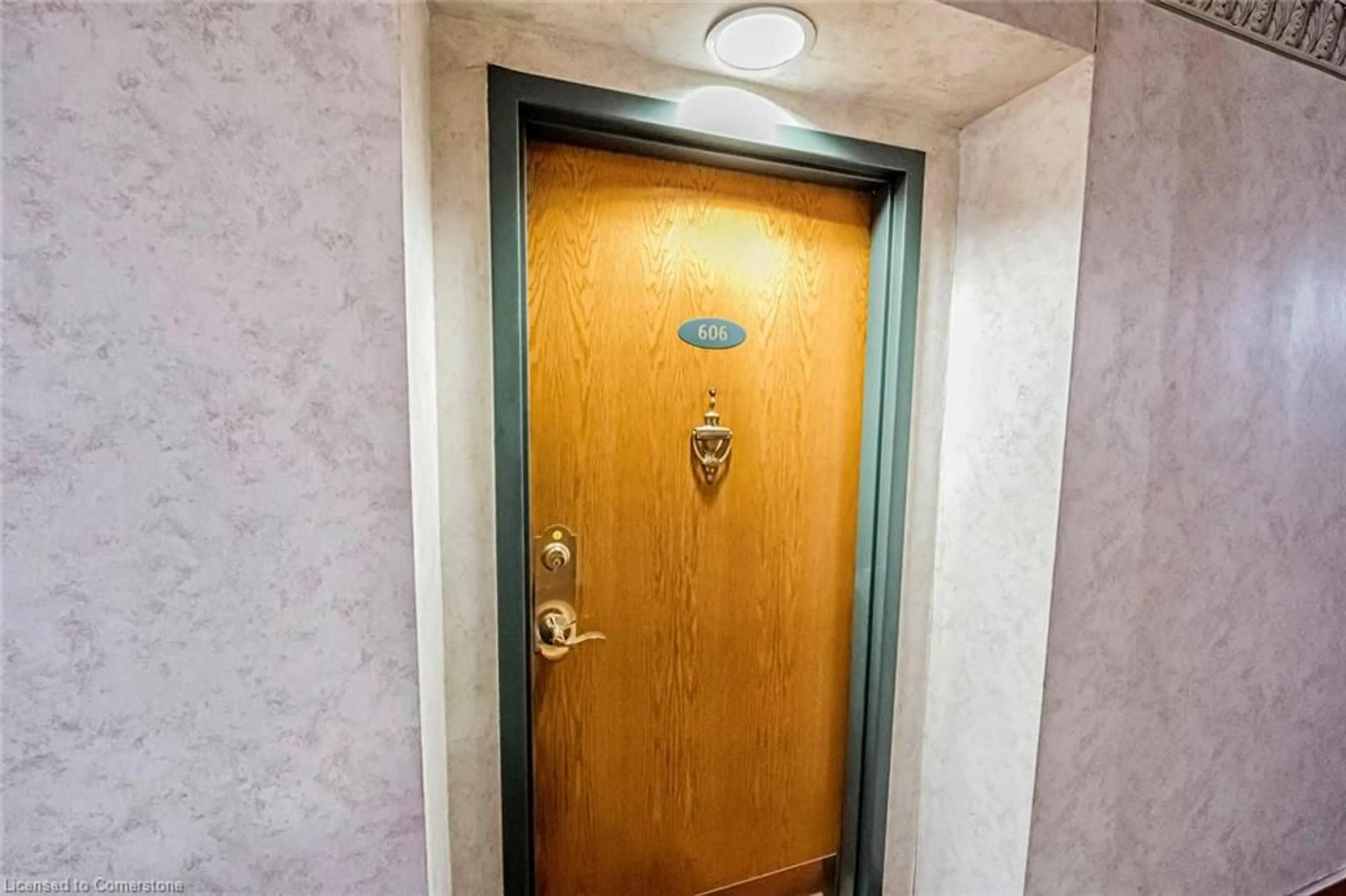 Indoor foyer for 320 Mill St #606, Peel Ontario L6Y 3V2