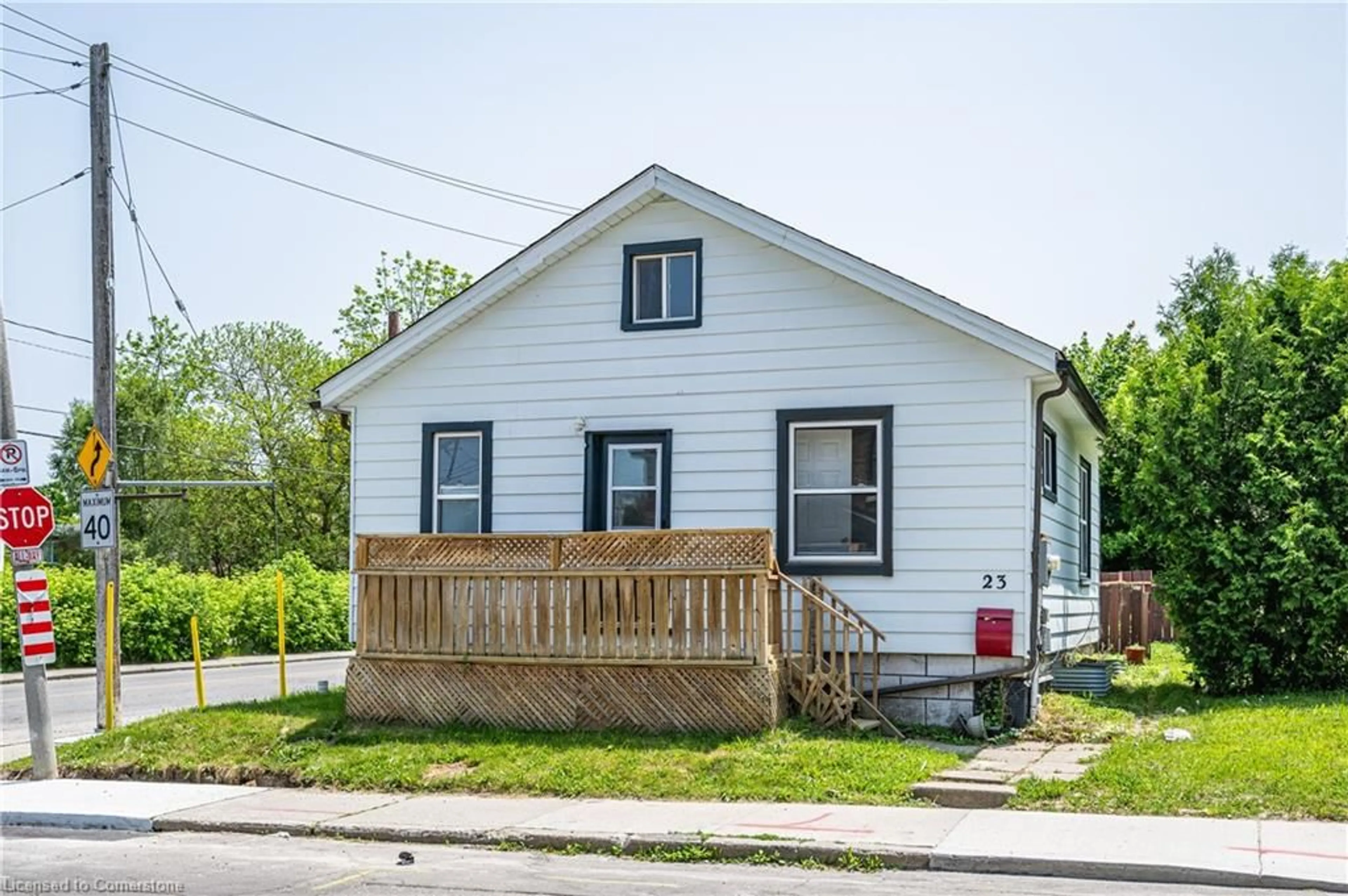 Home with vinyl exterior material, street for 23 Marshall St, Waterloo Ontario N2J 2T1