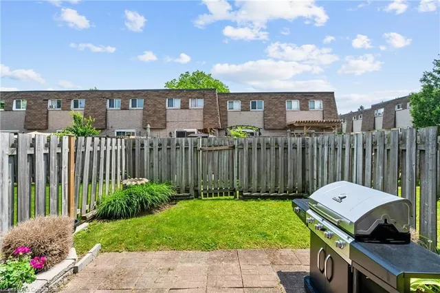 Additional property image - 299 Limeridge Rd Unit 20