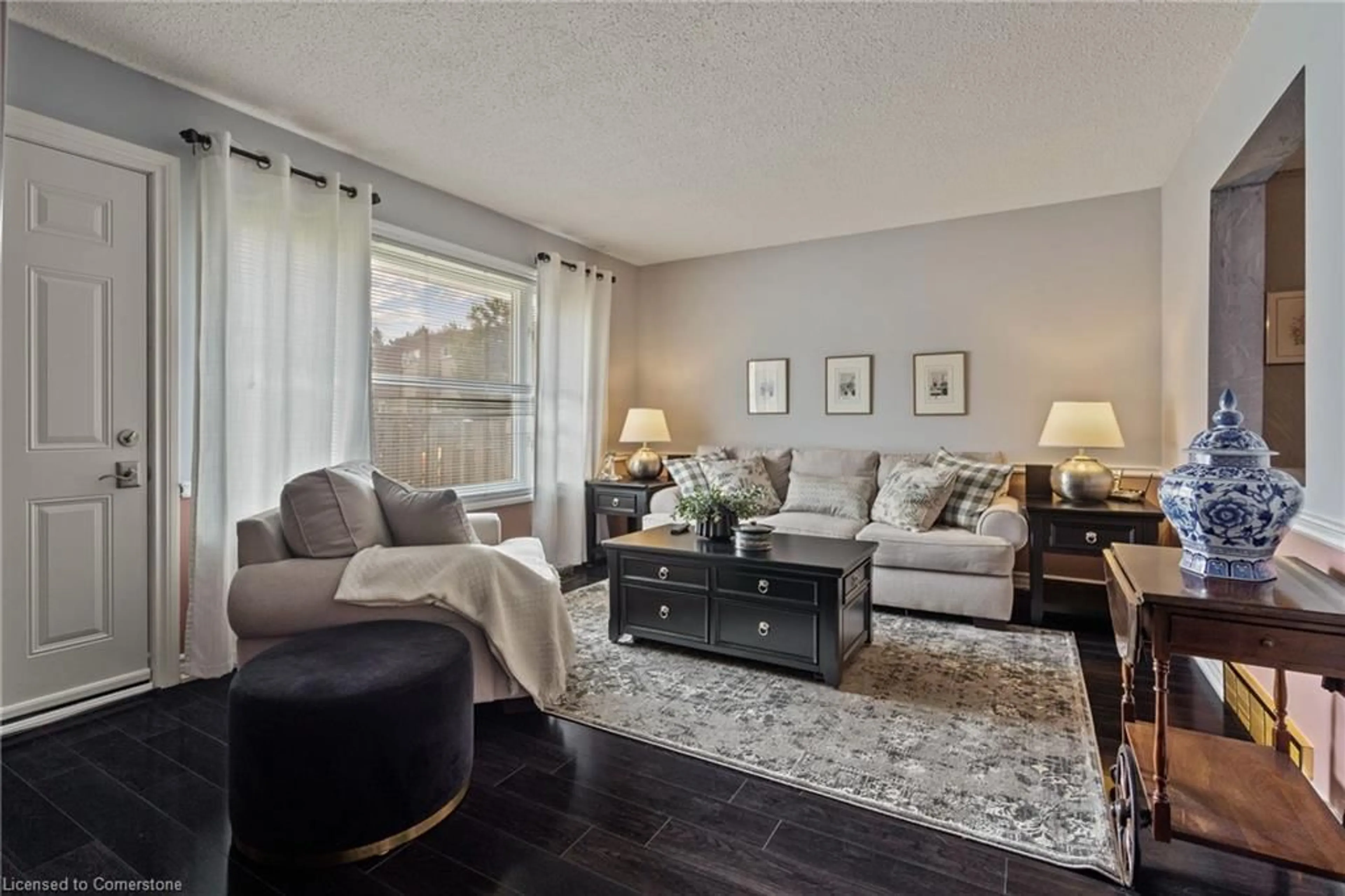 Living room with furniture, unknown for 299 Limeridge Rd #20, Hamilton Ontario L9C 2V4