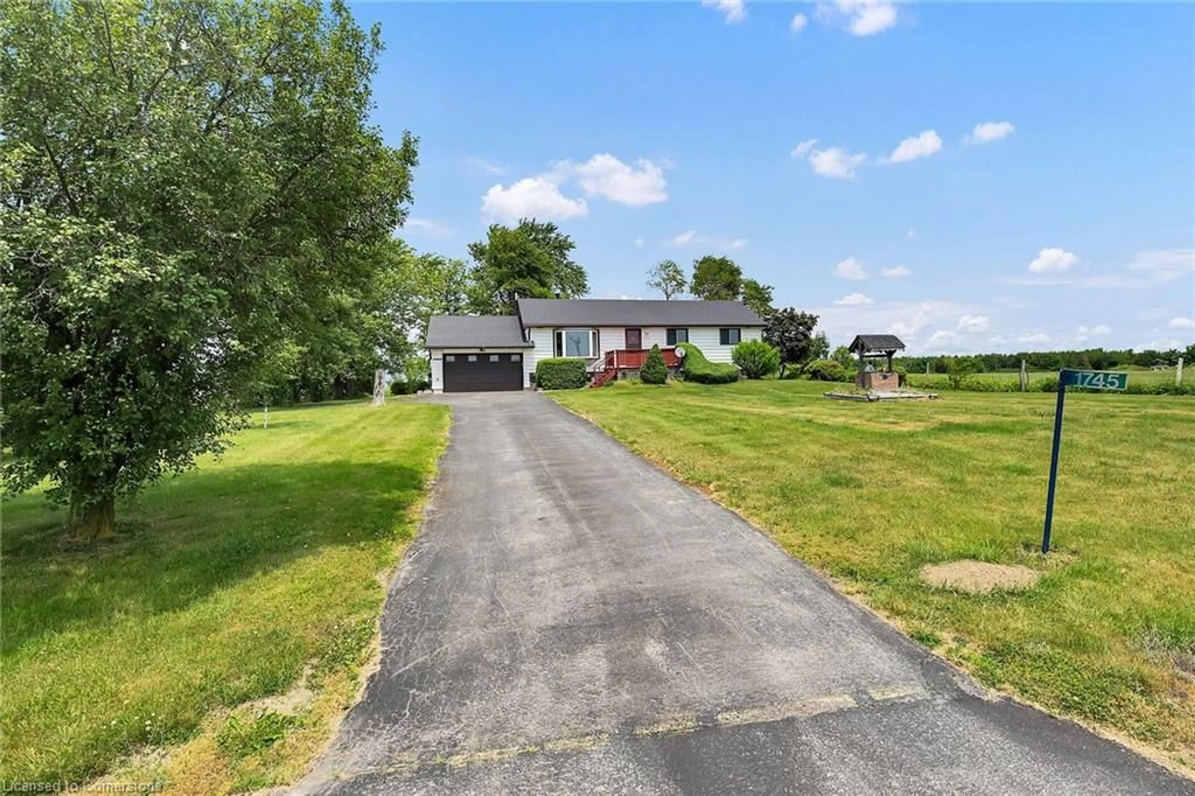 A pic from outside/outdoor area/front of a property/back of a property/a pic from drone, street for 1745 Conc 3 Walpole Rd, Selkirk Ontario N0A 1P0