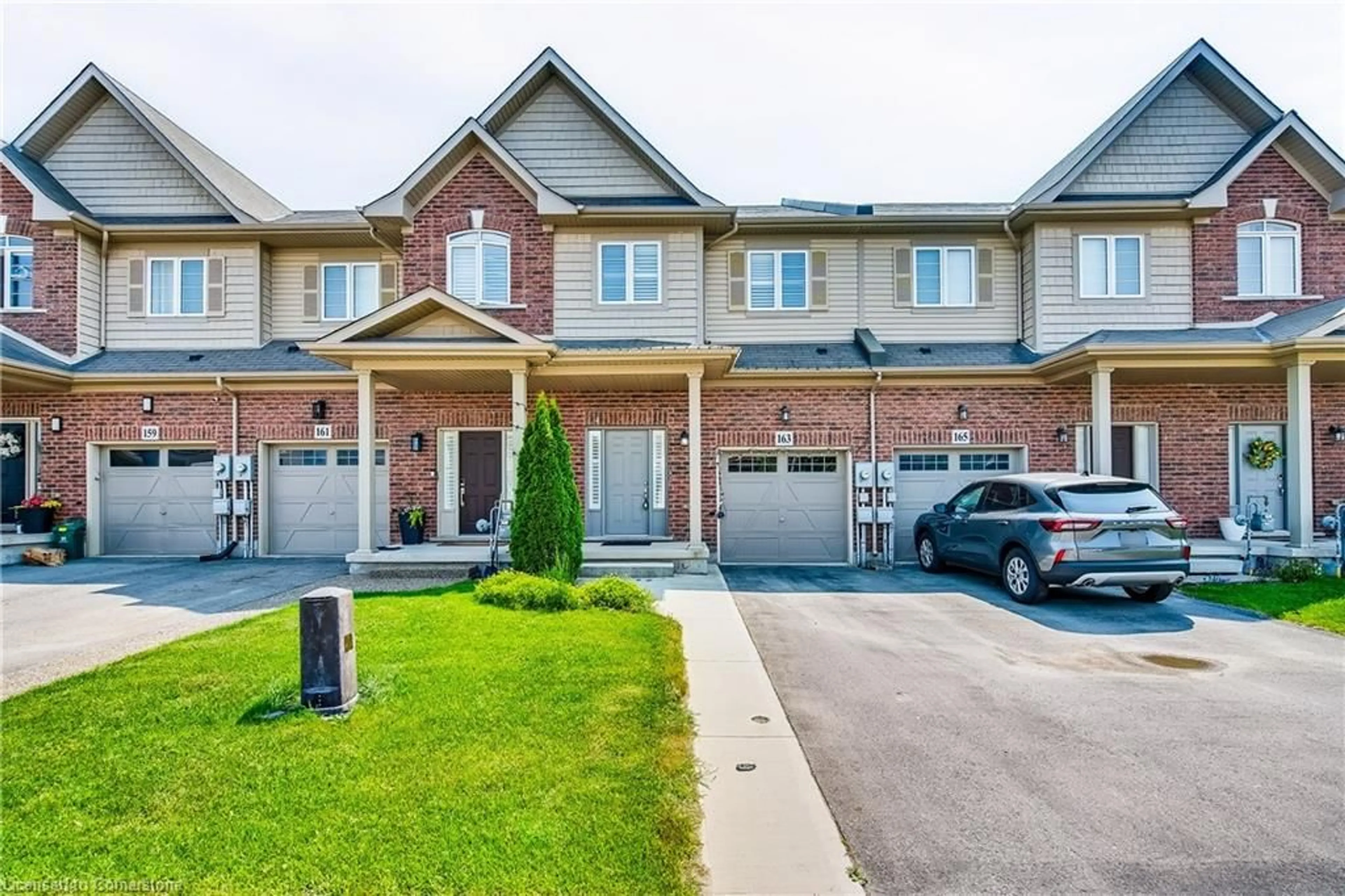 Home with brick exterior material, street for 163 Lormont Blvd, Stoney Creek Ontario L8J 0K2
