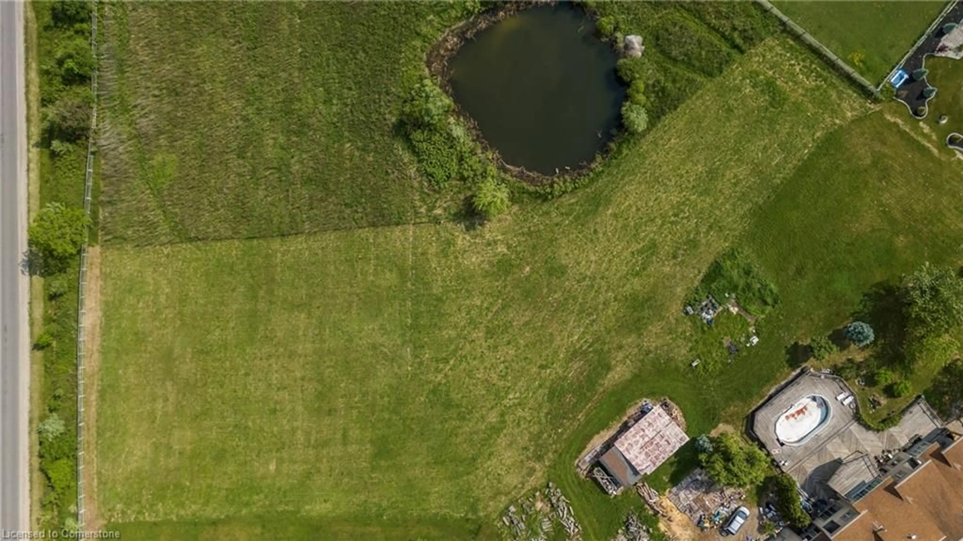 A pic from outside/outdoor area/front of a property/back of a property/a pic from drone, water/lake/river/ocean view for 241 Langford Church Rd, Brantford Ontario N3T 5L4