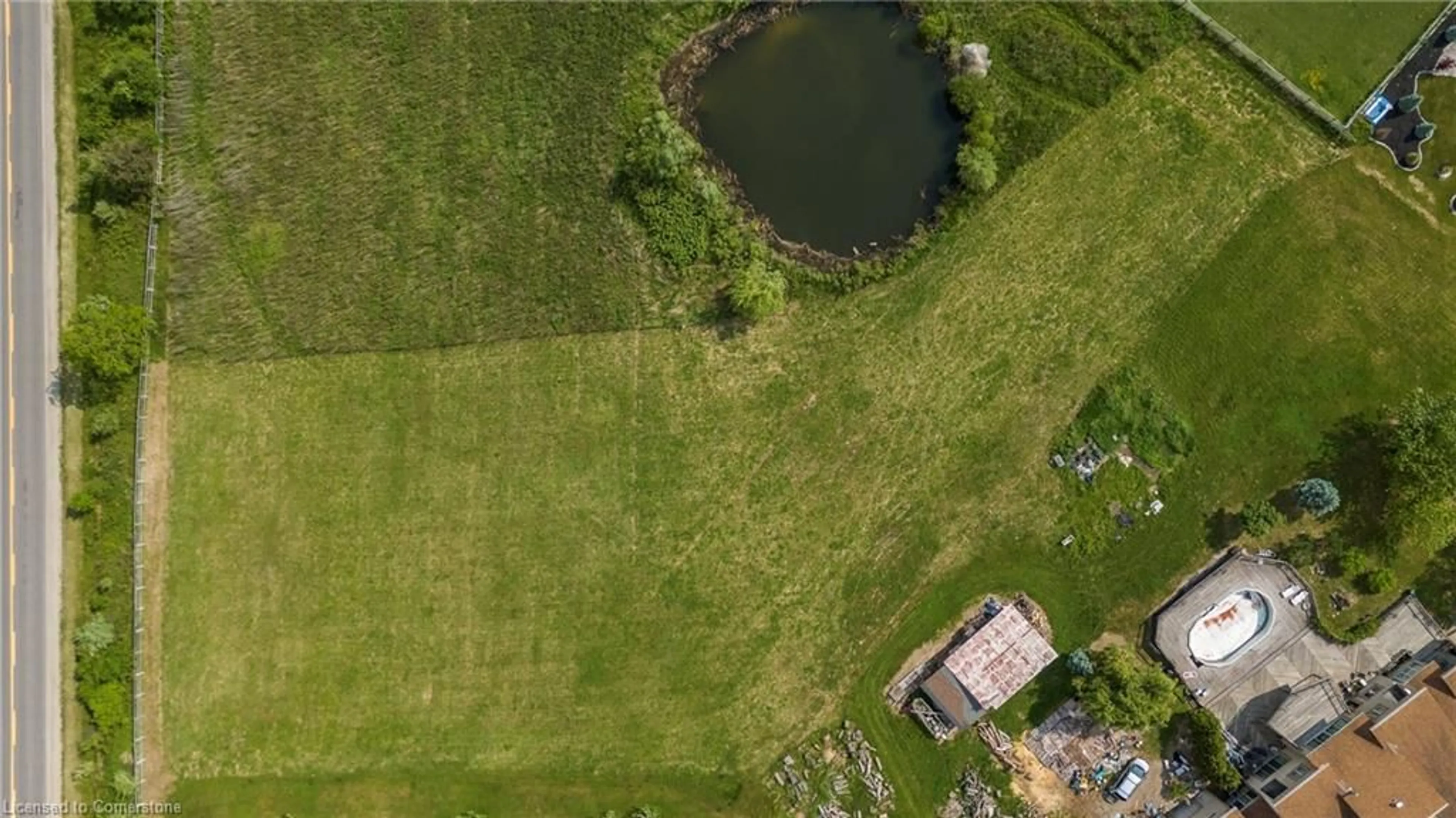 A pic from outside/outdoor area/front of a property/back of a property/a pic from drone, water/lake/river/ocean view for 241 Langford Church Rd, Brantford Ontario N3T 5L4