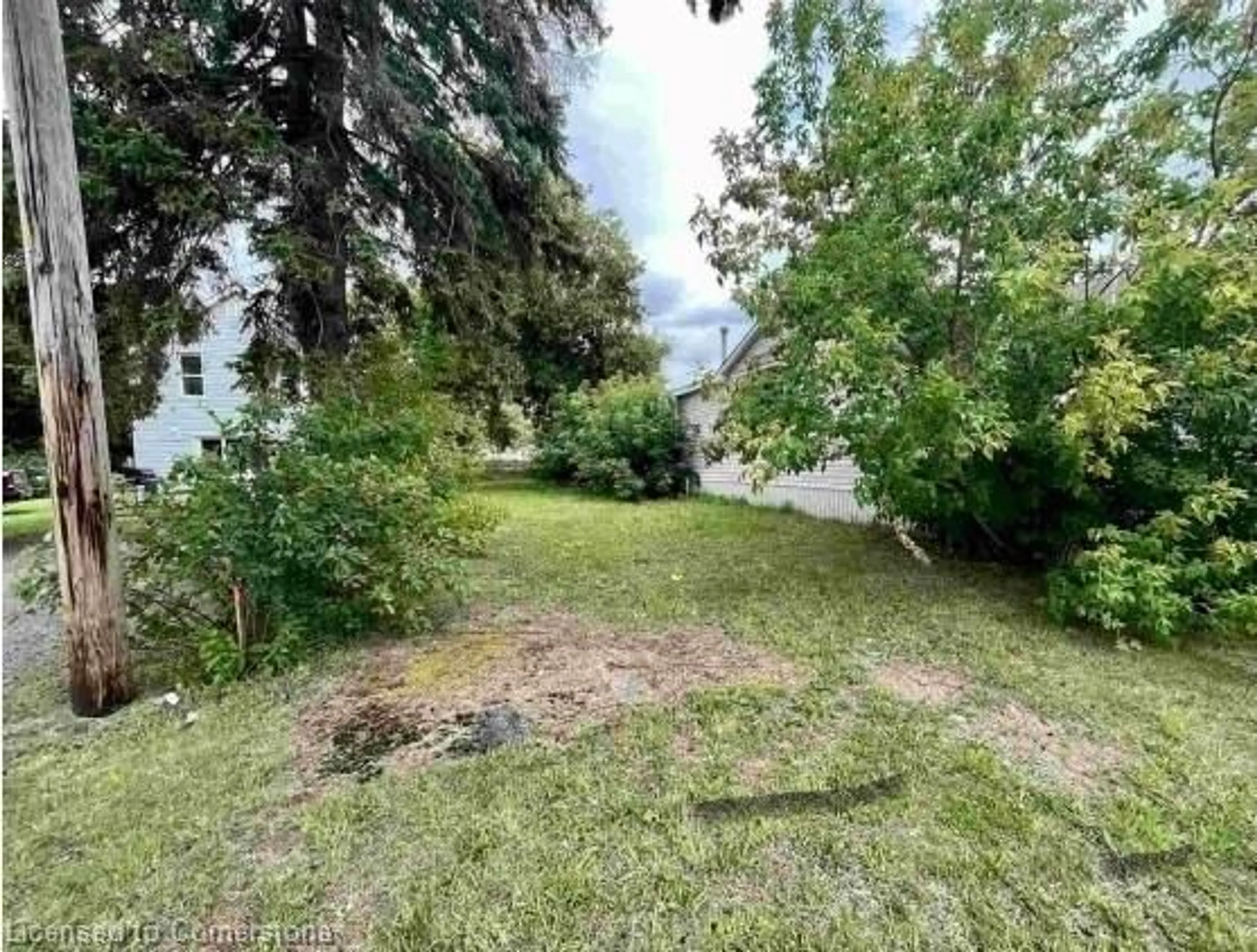 A pic from outside/outdoor area/front of a property/back of a property/a pic from drone, forest/trees view for 1 Wilcox Ave, Sault Ste. Marie Ontario P6B 1T9