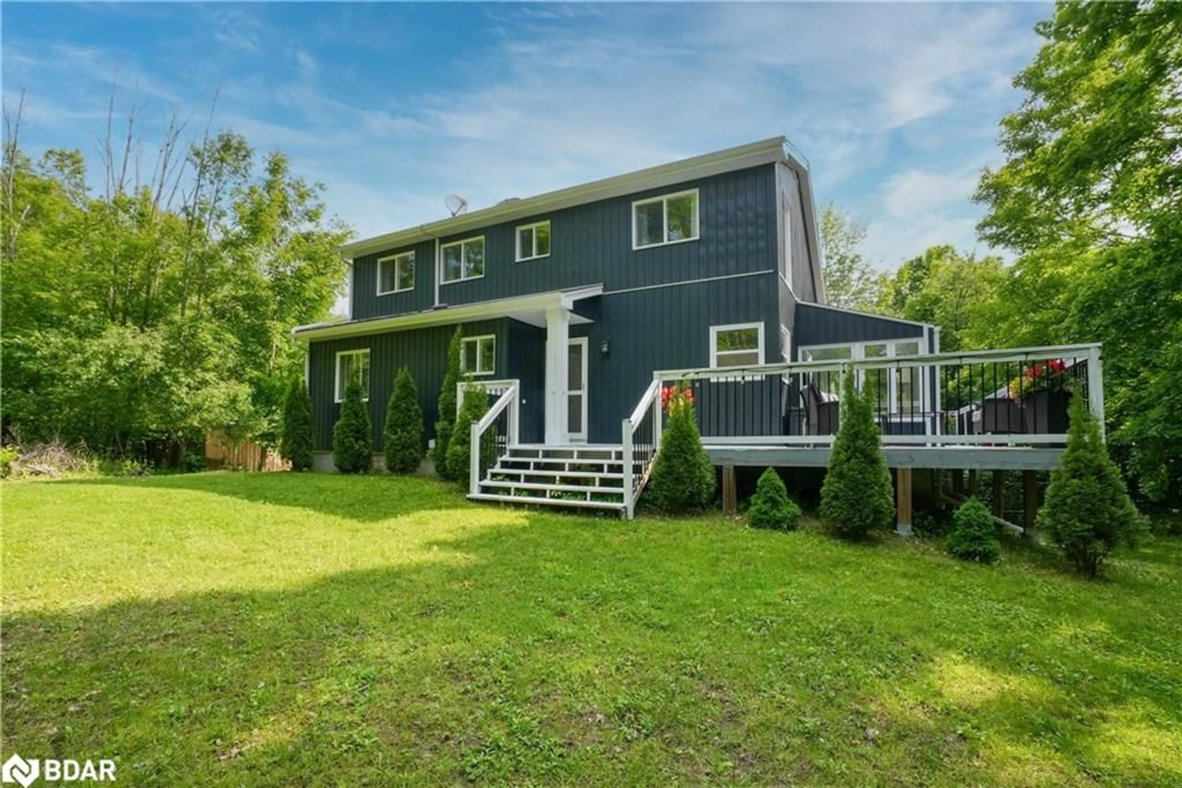 Home with vinyl exterior material, unknown for 6029 Line 6 North, Victoria Harbour Ontario L0K 2A0