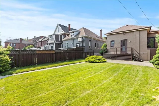 Additional property image - 441 King William St