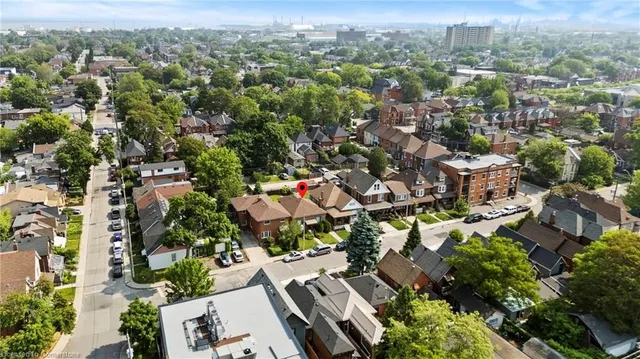 Additional property image - 441 King William St