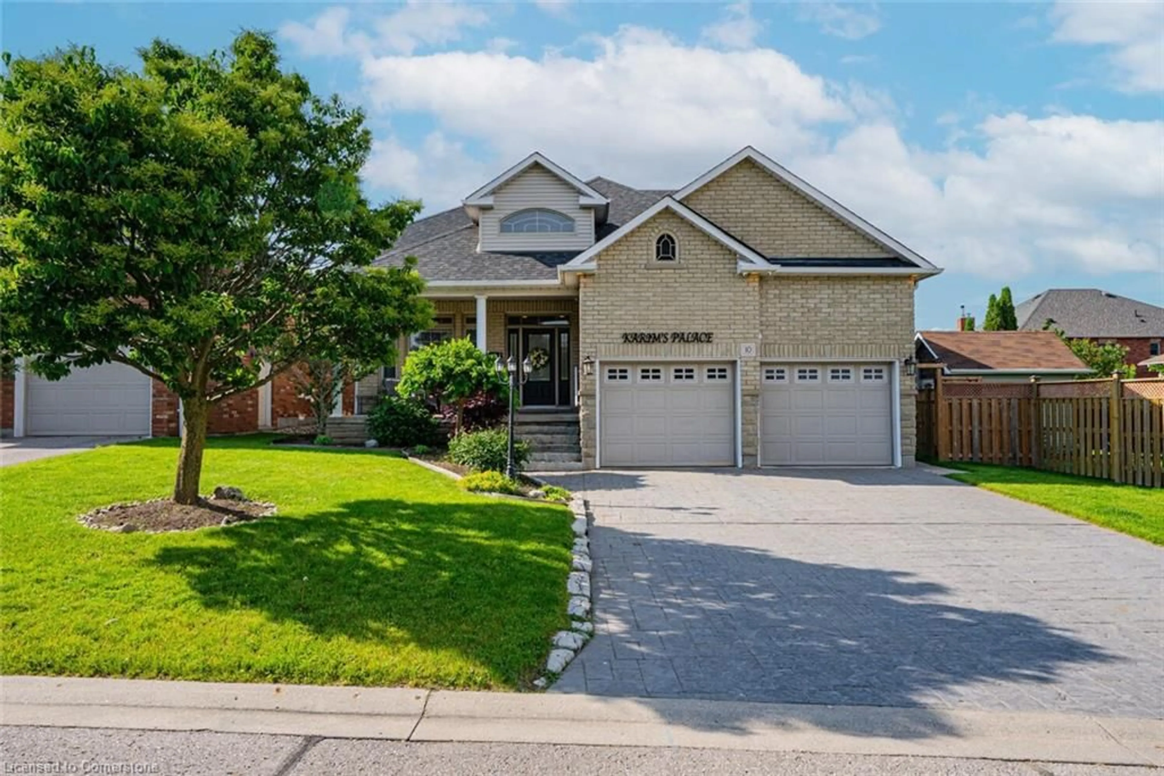Home with brick exterior material, street for 10 Otto Crt, Whitby Ontario L1N 9T4