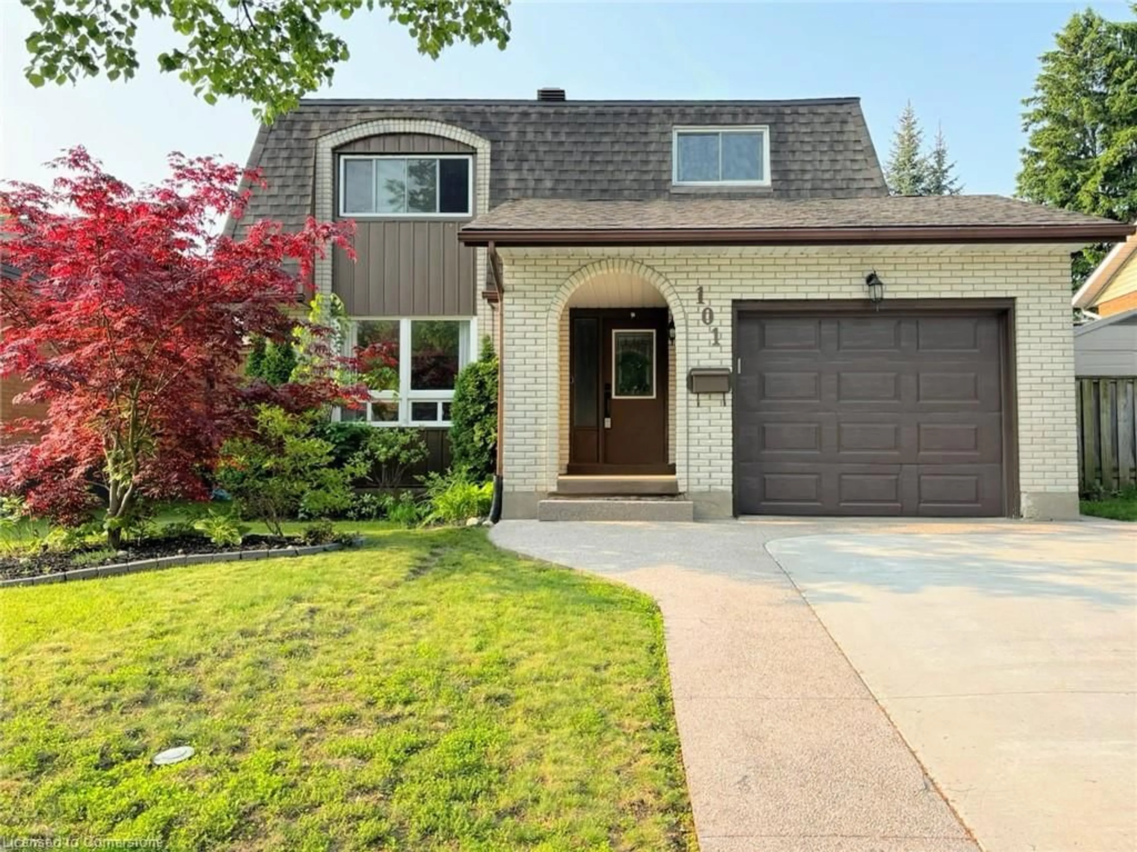 Home with brick exterior material, street for 101 Old Country Dr, Kitchener Ontario N2E 1S4
