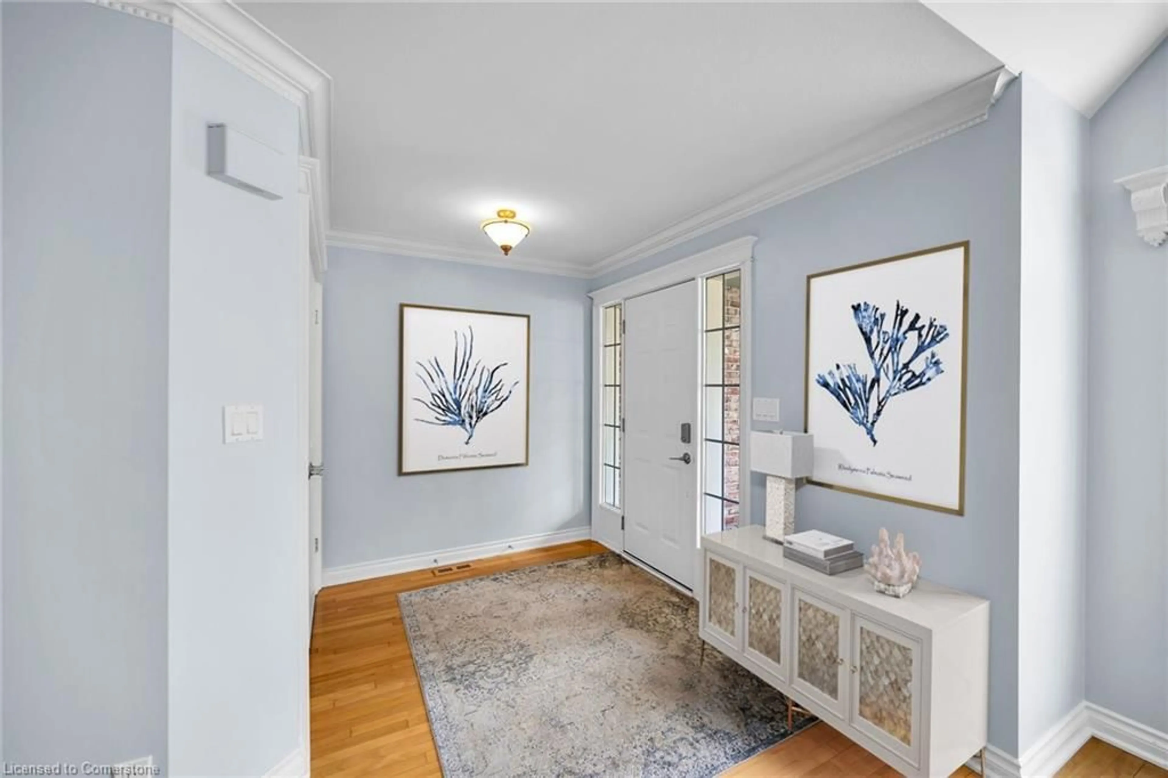 Indoor entryway for 34 Timber Lane, St. Catharines Ontario L2N 7R7