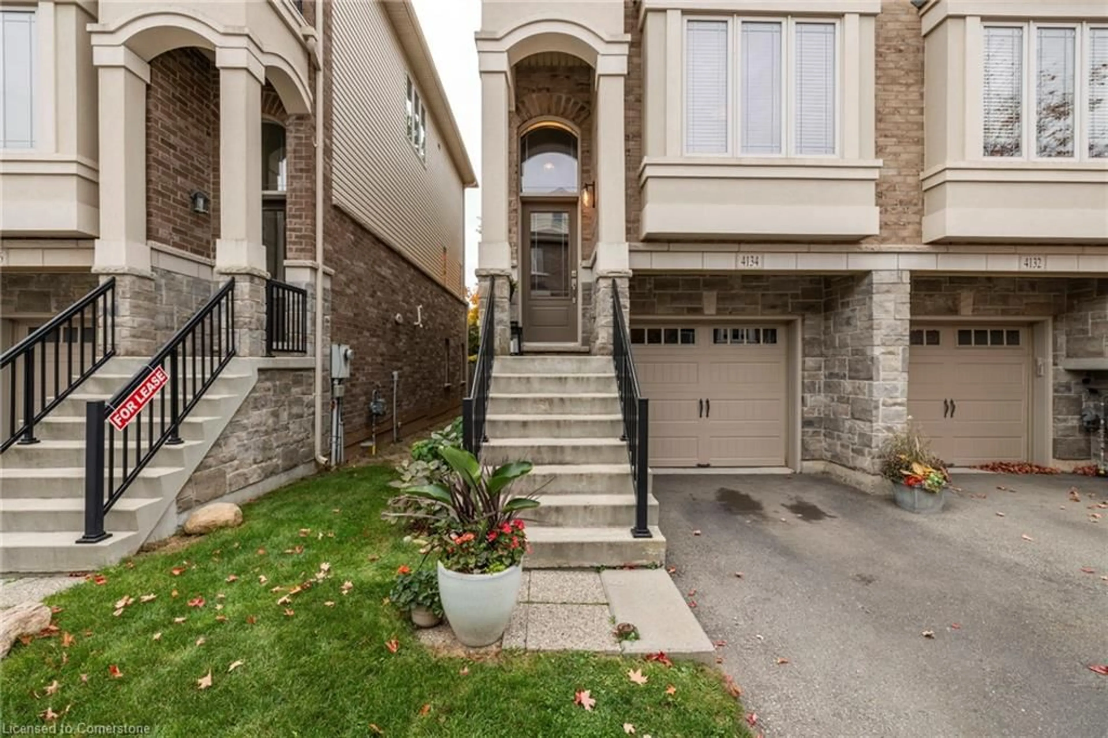 Unknown for 4134 Galileo Common, Burlington Ontario L7L 0G7