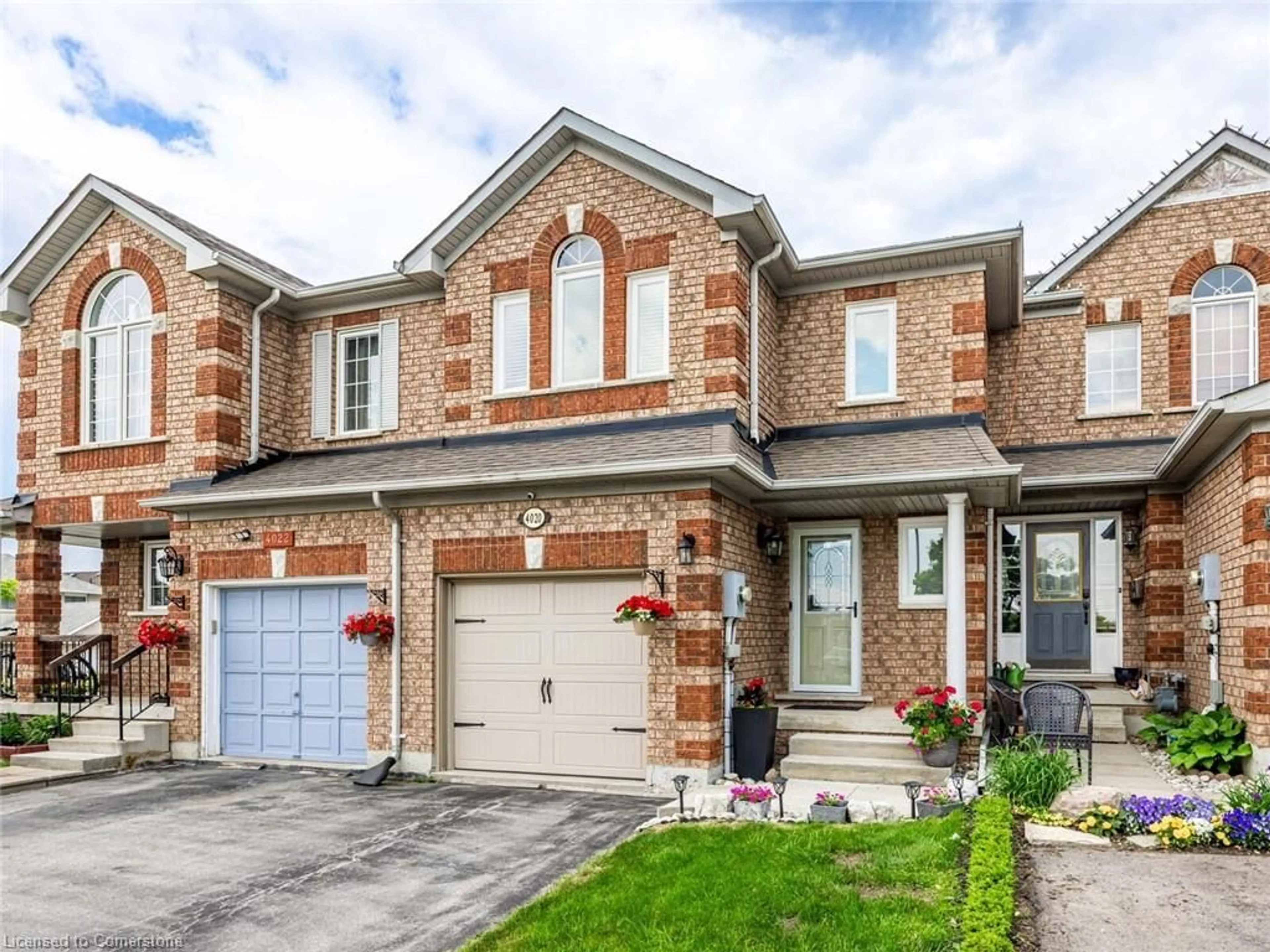 Home with brick exterior material, street for 4020 Berton Ave, Burlington Ontario L7M 4M6