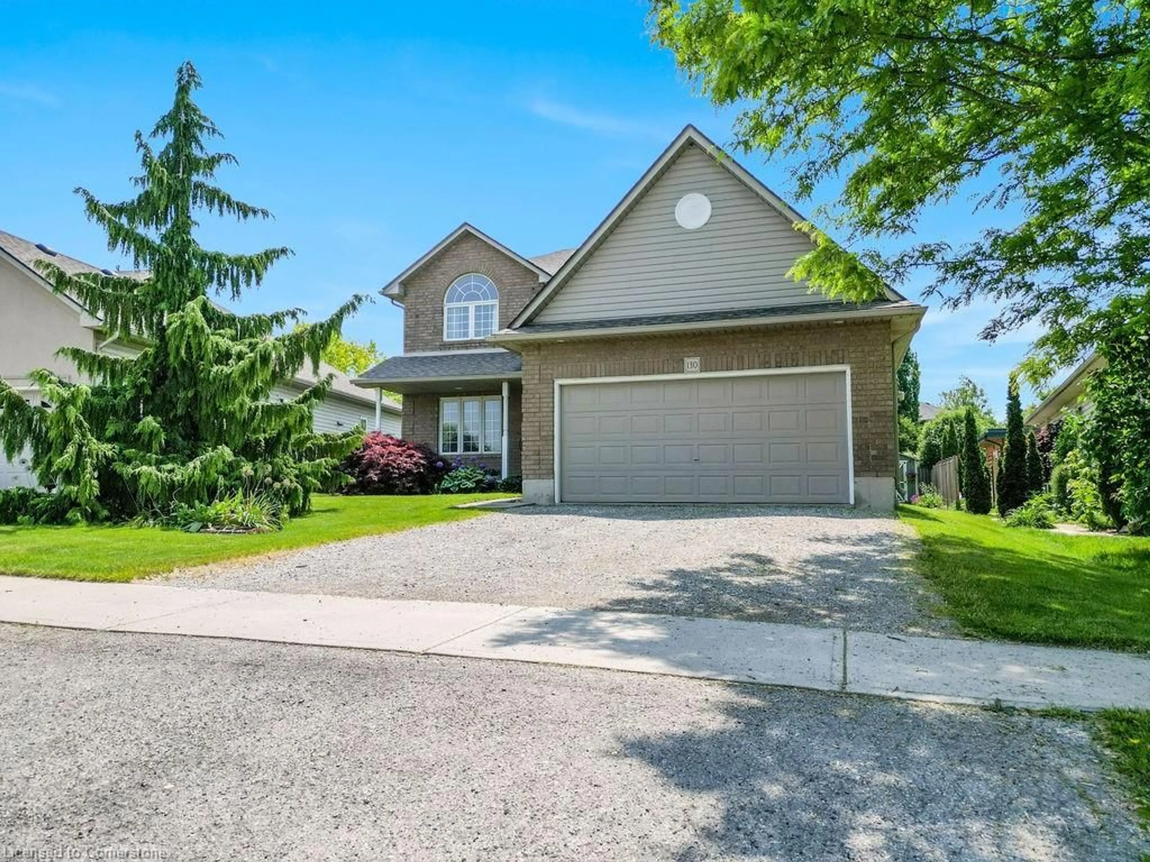 Home with vinyl exterior material, street for 130 Highland Blvd, Caledonia Ontario N3W 2P2