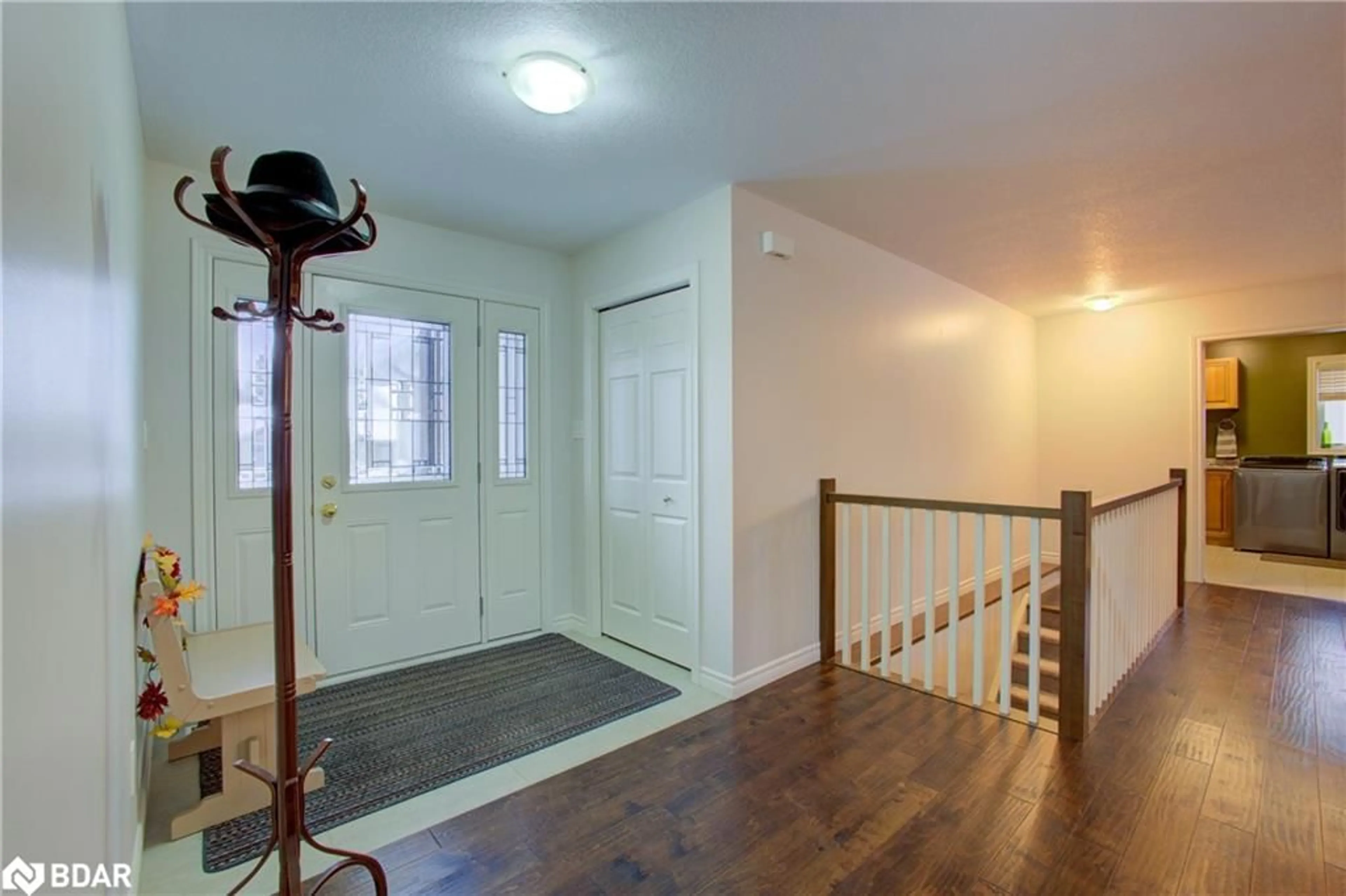 Indoor entryway for 109 Tuffy Macdougall Court Crt, Harriston Ontario N0G 1Z0