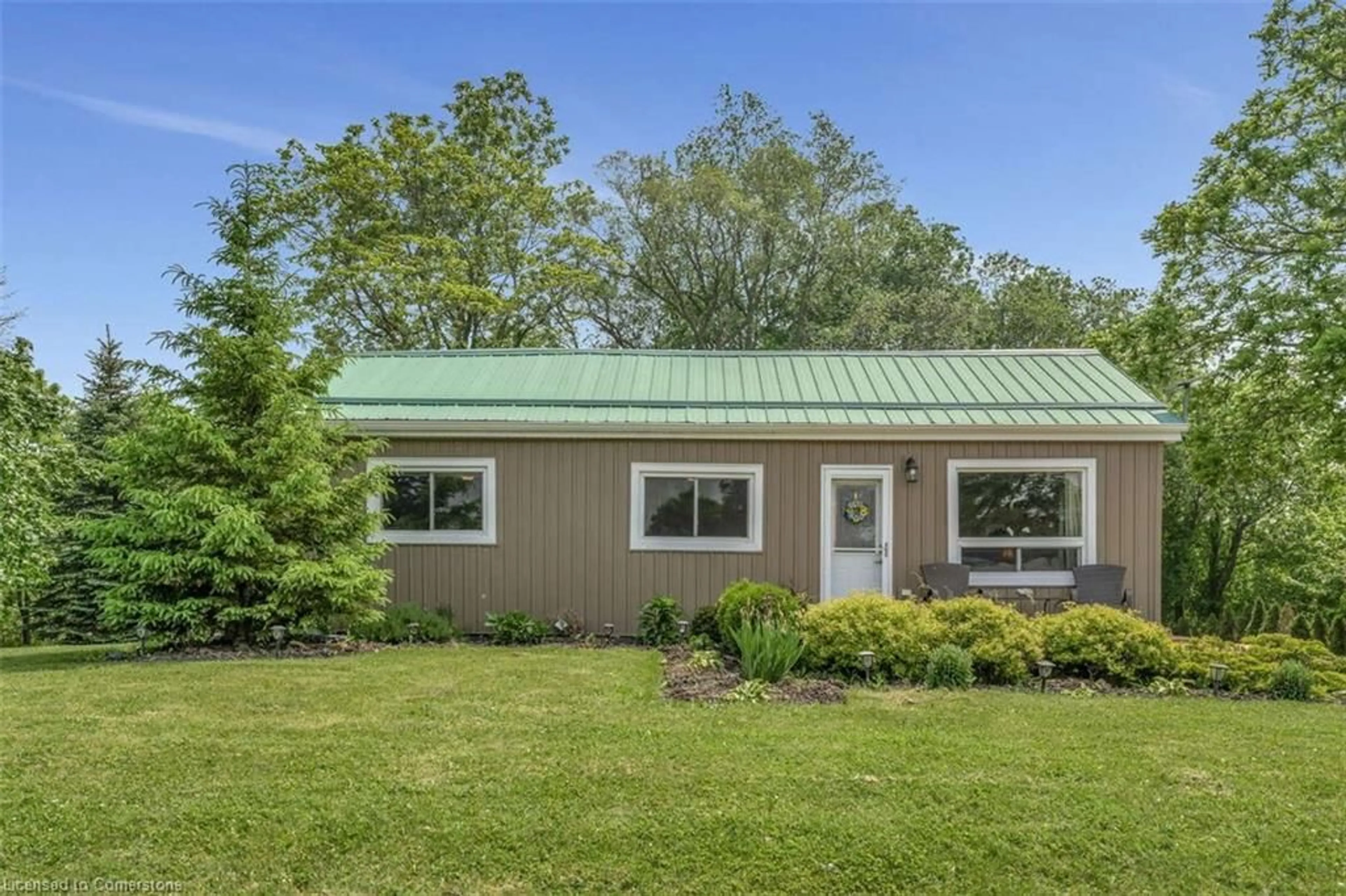 Shed for 1390 Mckenzie Rd, Caledonia Ontario N3W 2C2