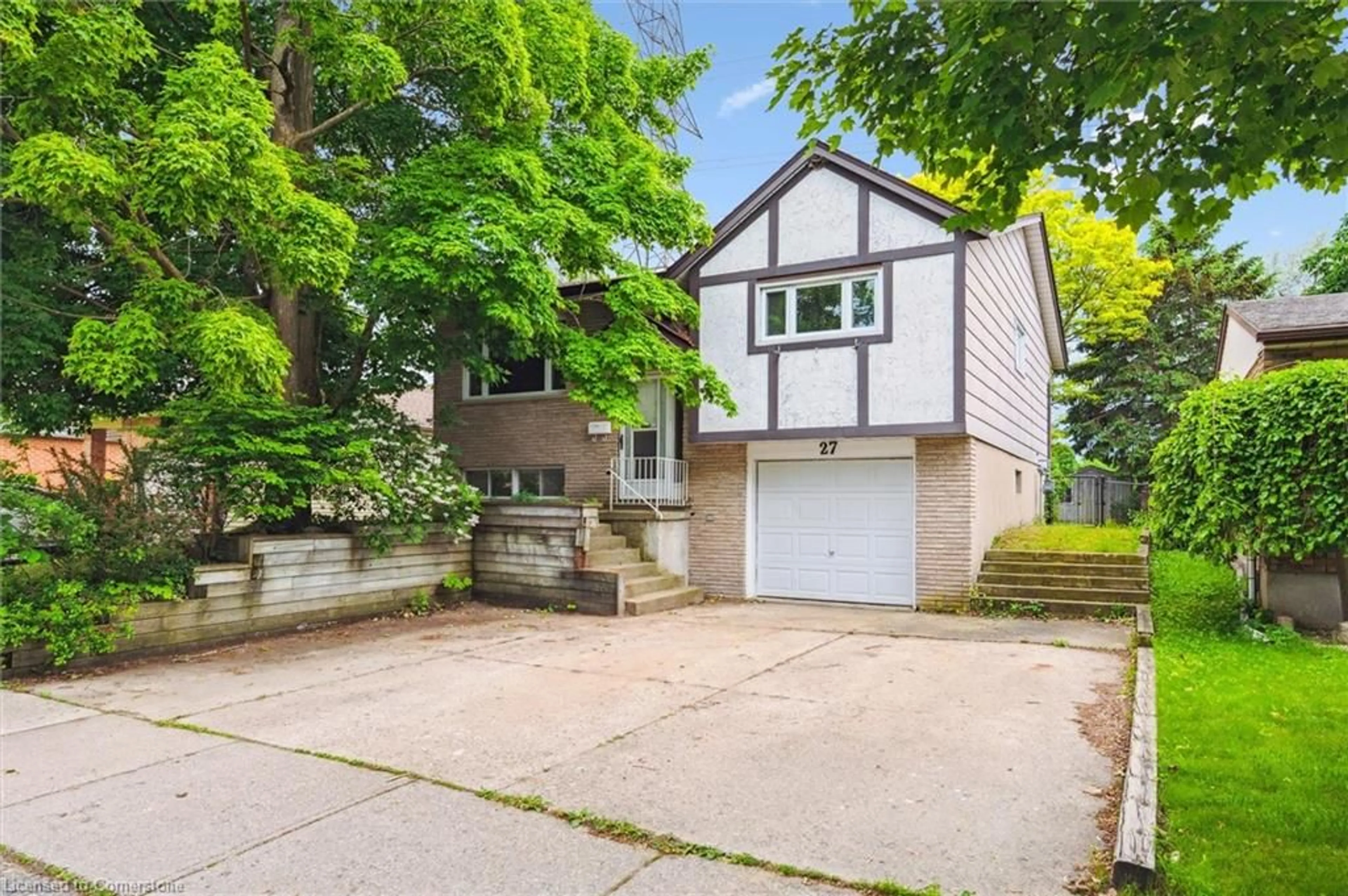 Unknown for 27 Sugar Maple St, Kitchener Ontario N2N 1X4