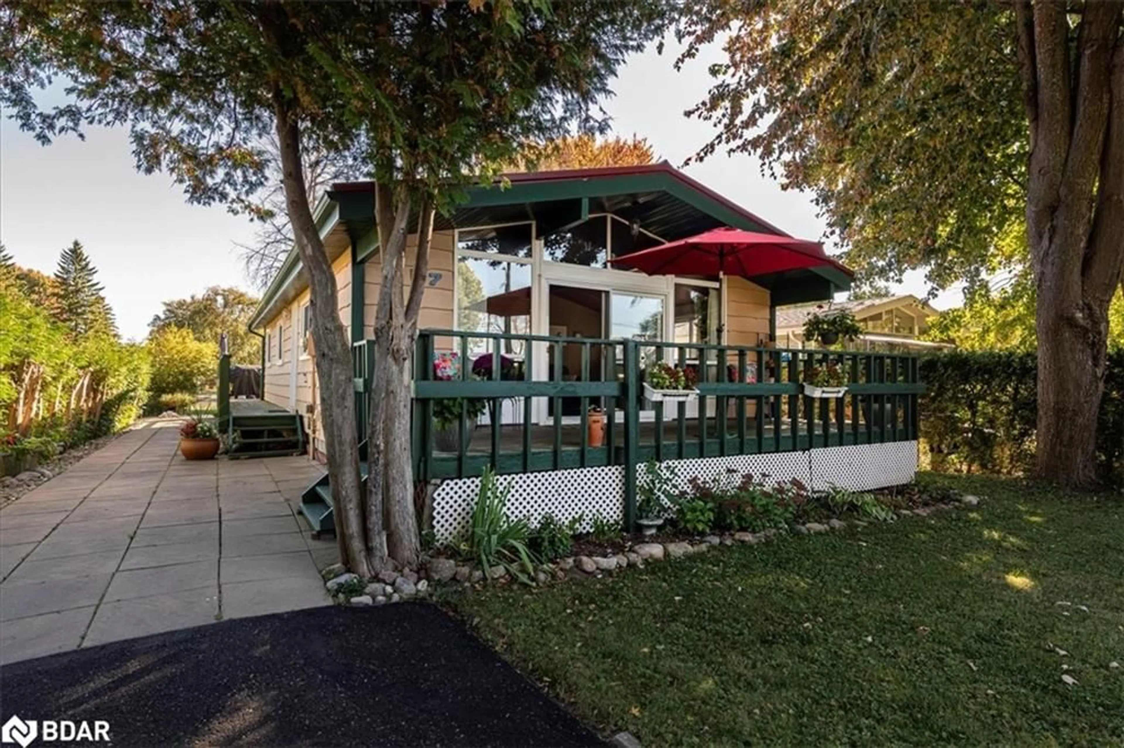 Patio, street for 67 Lake Ave, Brechin Ontario L0K 1B0